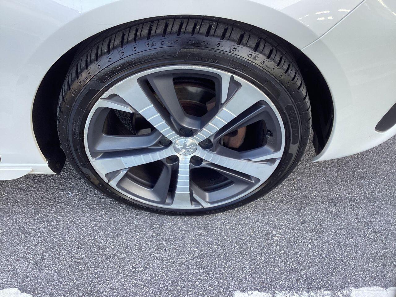 Peugeot 308 SW - Image 10