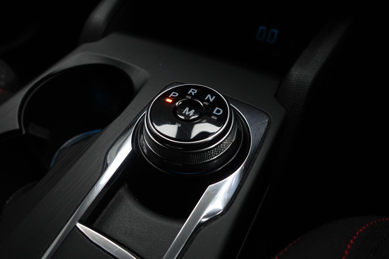 Ford Focus - Image 44