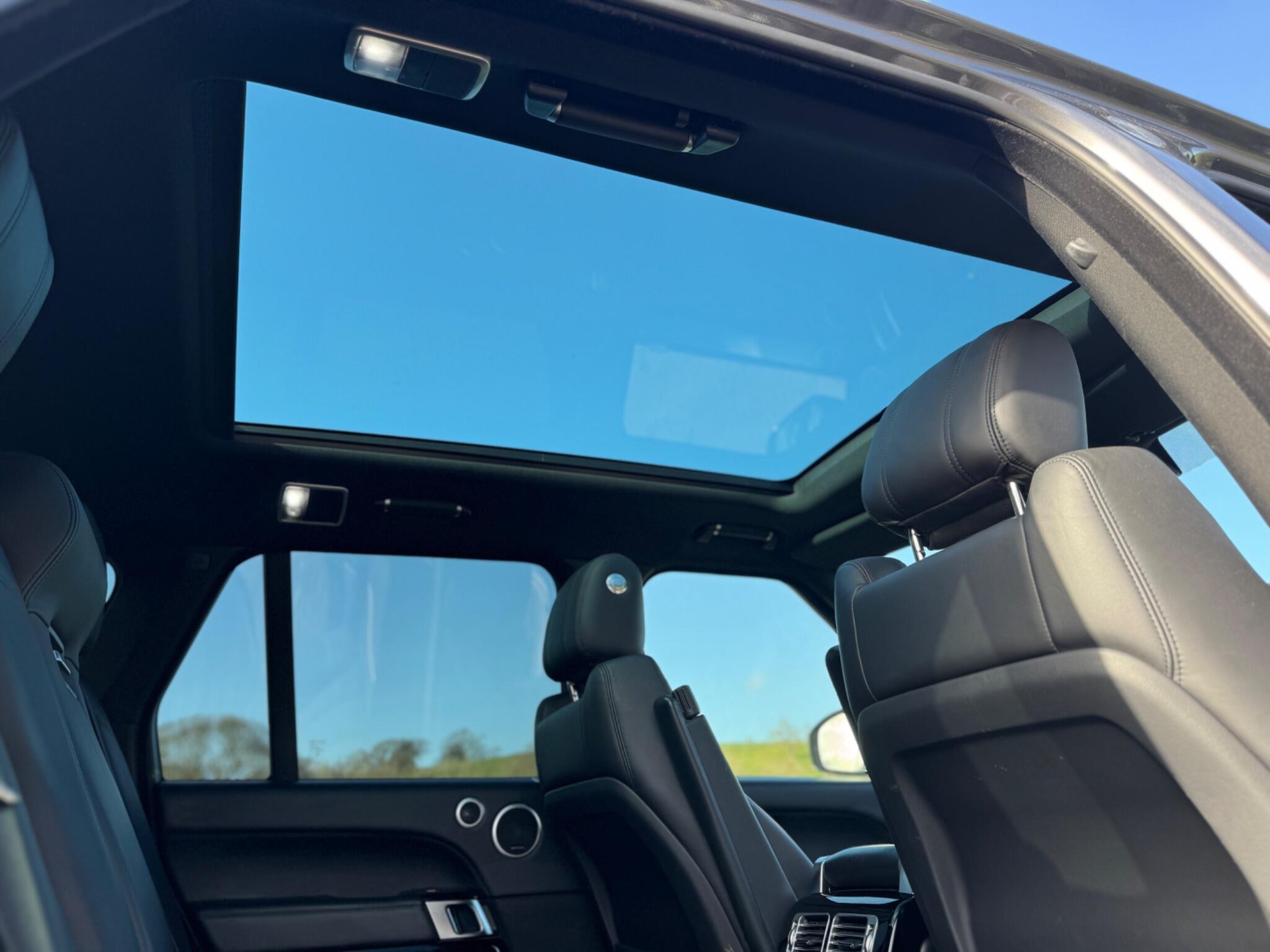 Land Rover Range Rover - Image 45