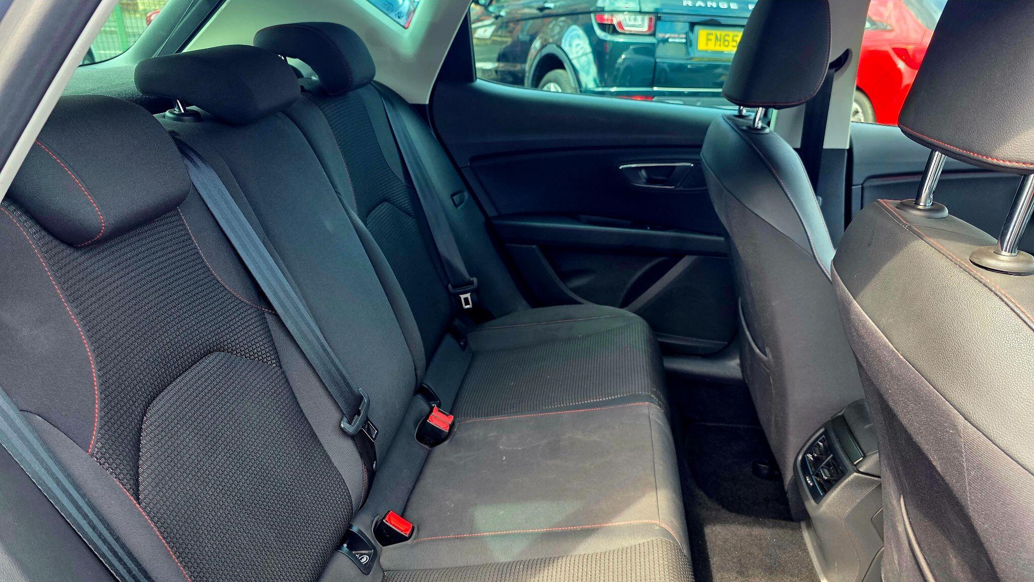 SEAT Leon - Image 19