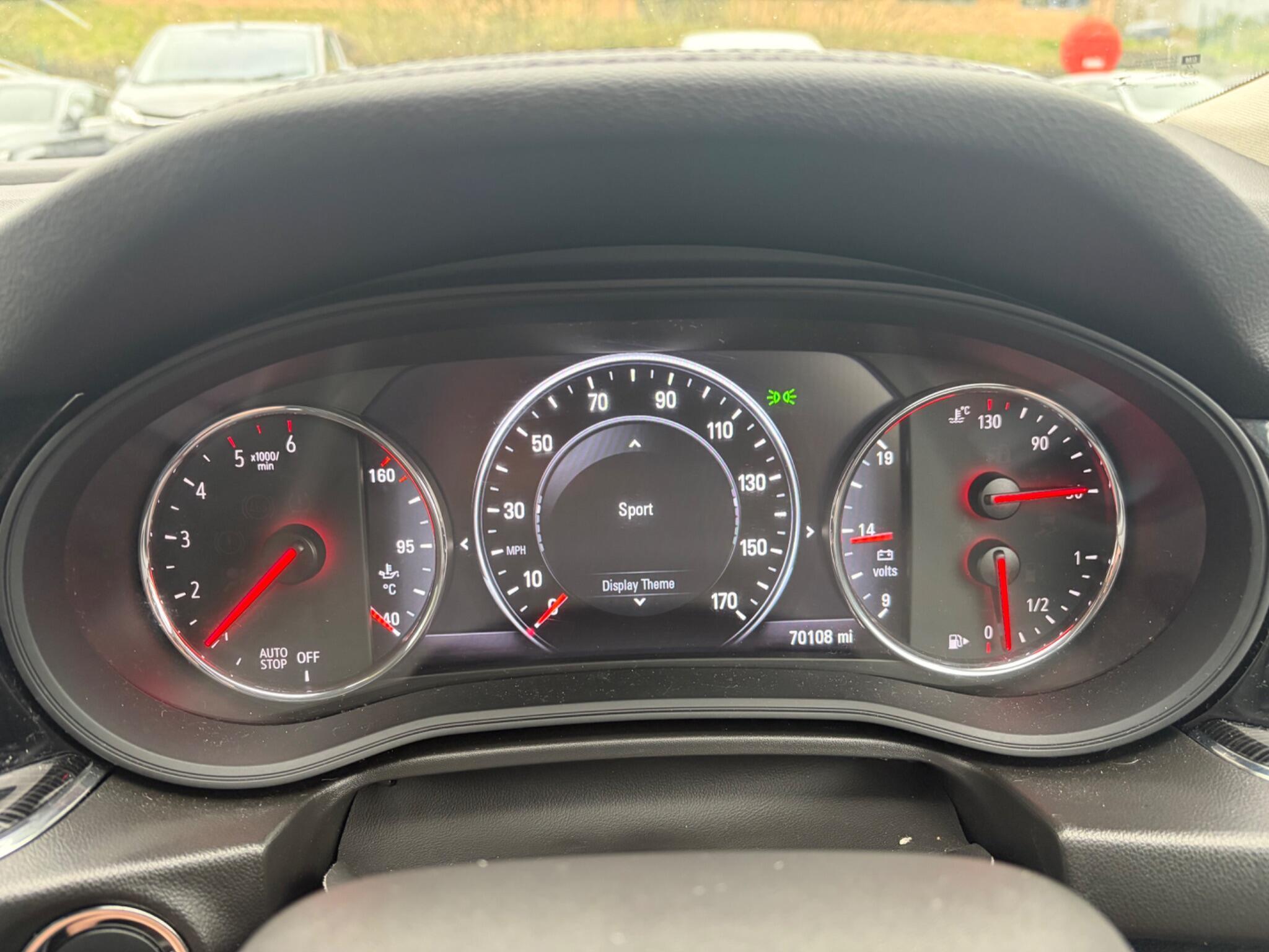 Vauxhall Insignia - Image 38