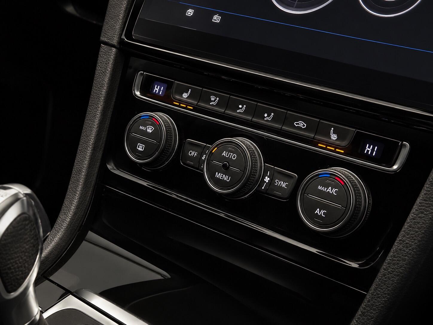 Volkswagen Golf - Image 38