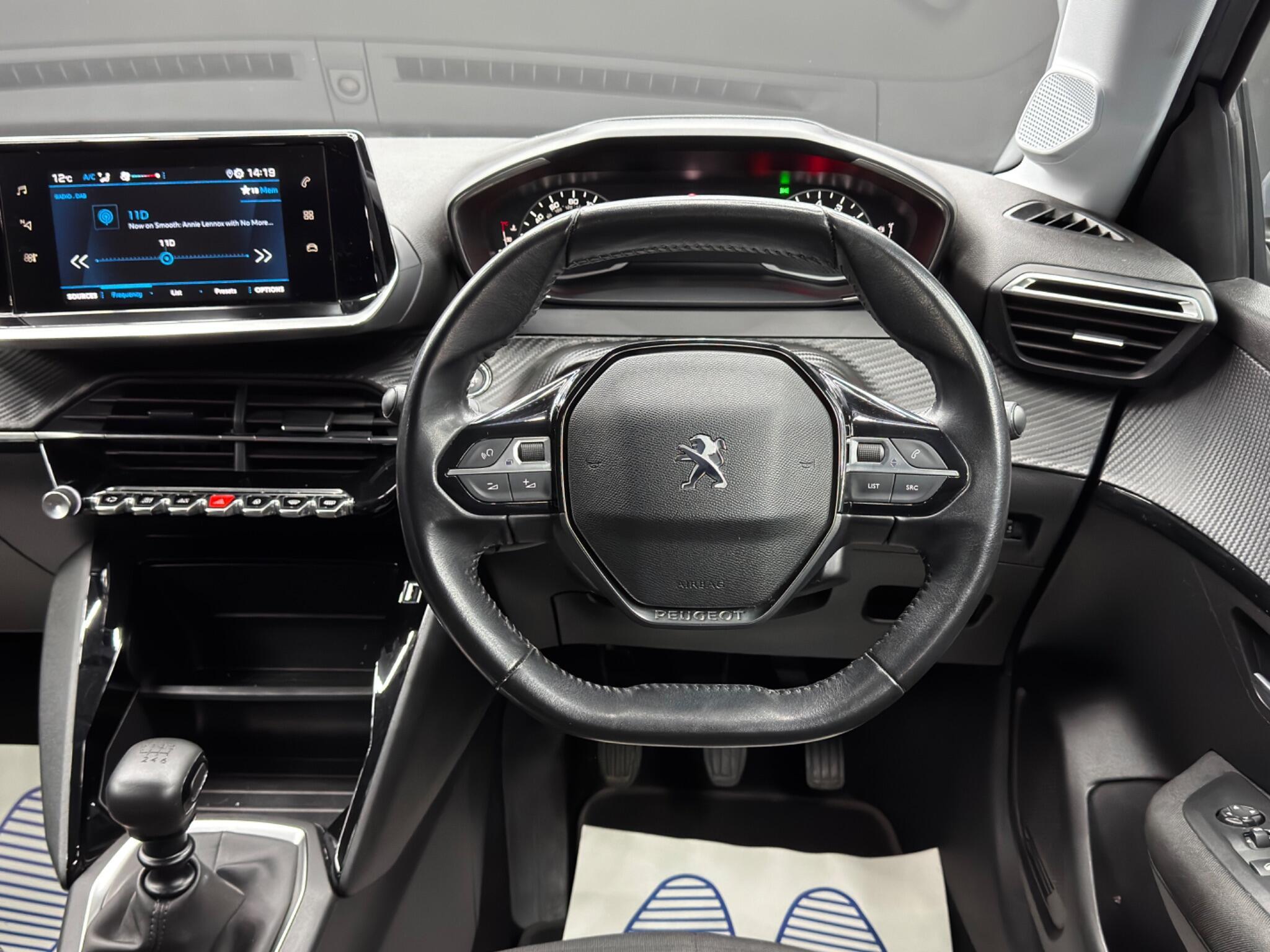 Peugeot 208 - Image 18