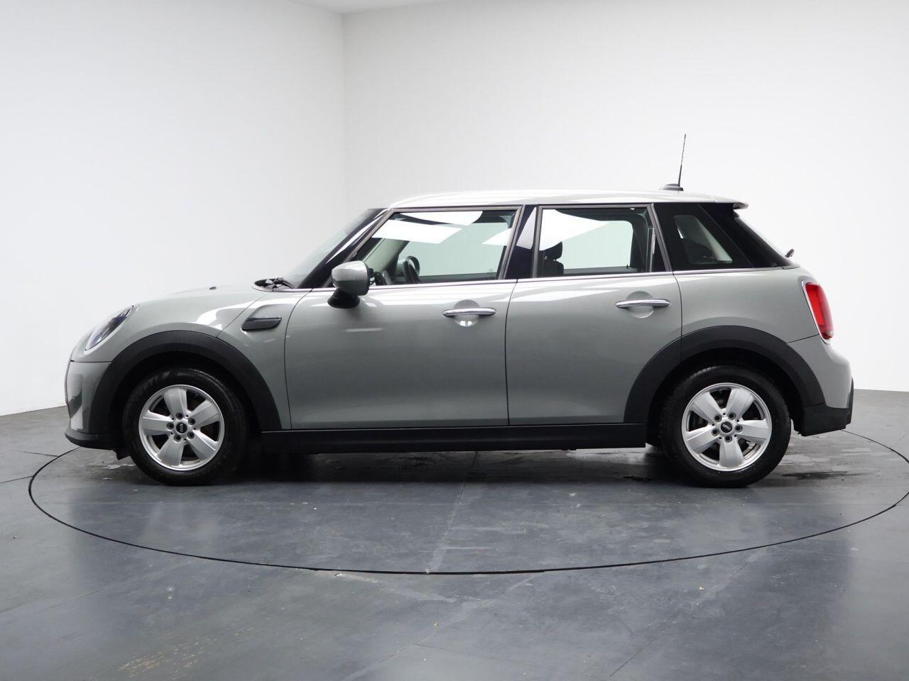 MINI Hatch - Image 8