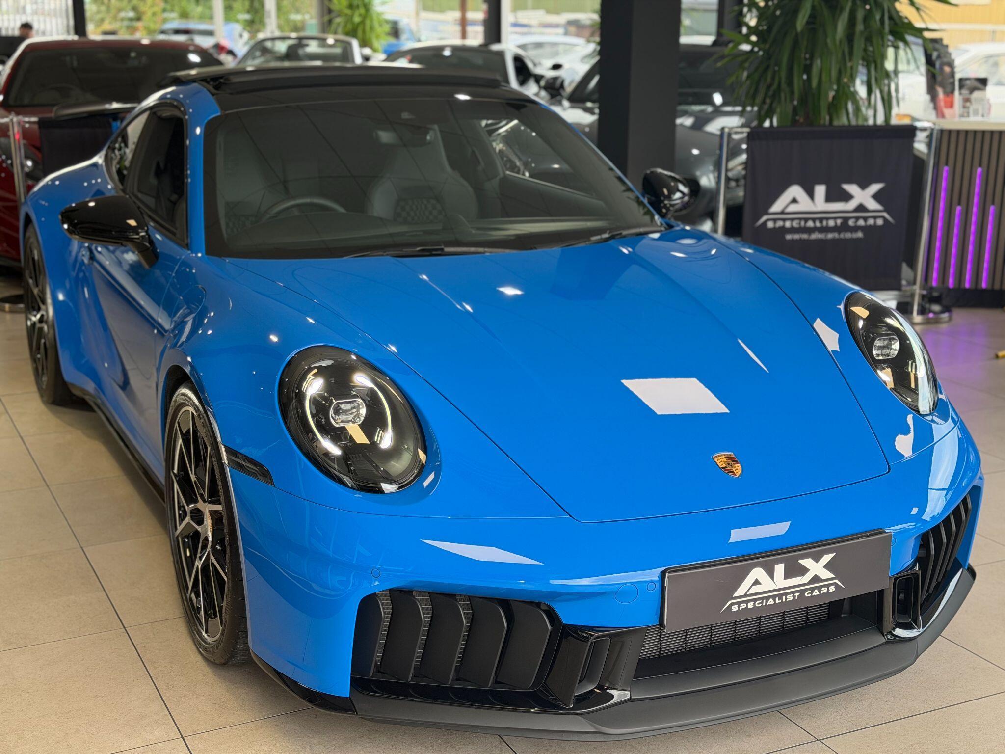 Porsche 911 - Image 15