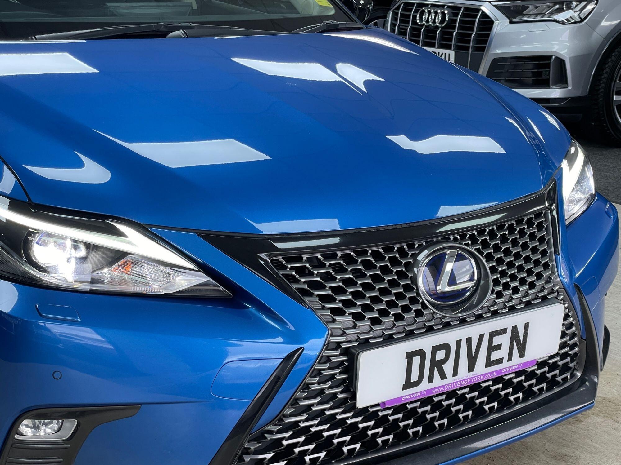 Lexus CT - Image 4