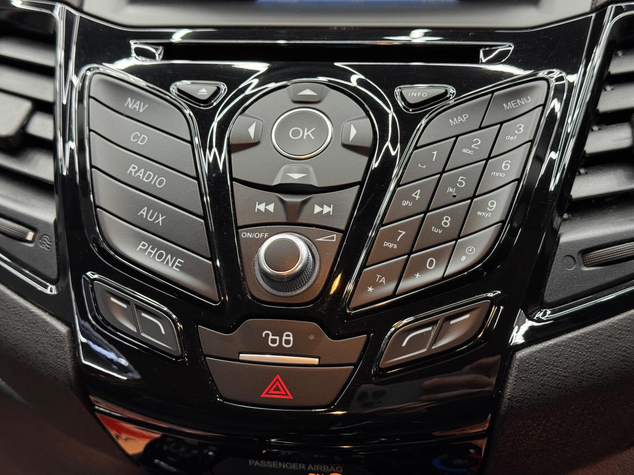 Ford Fiesta - Image 25