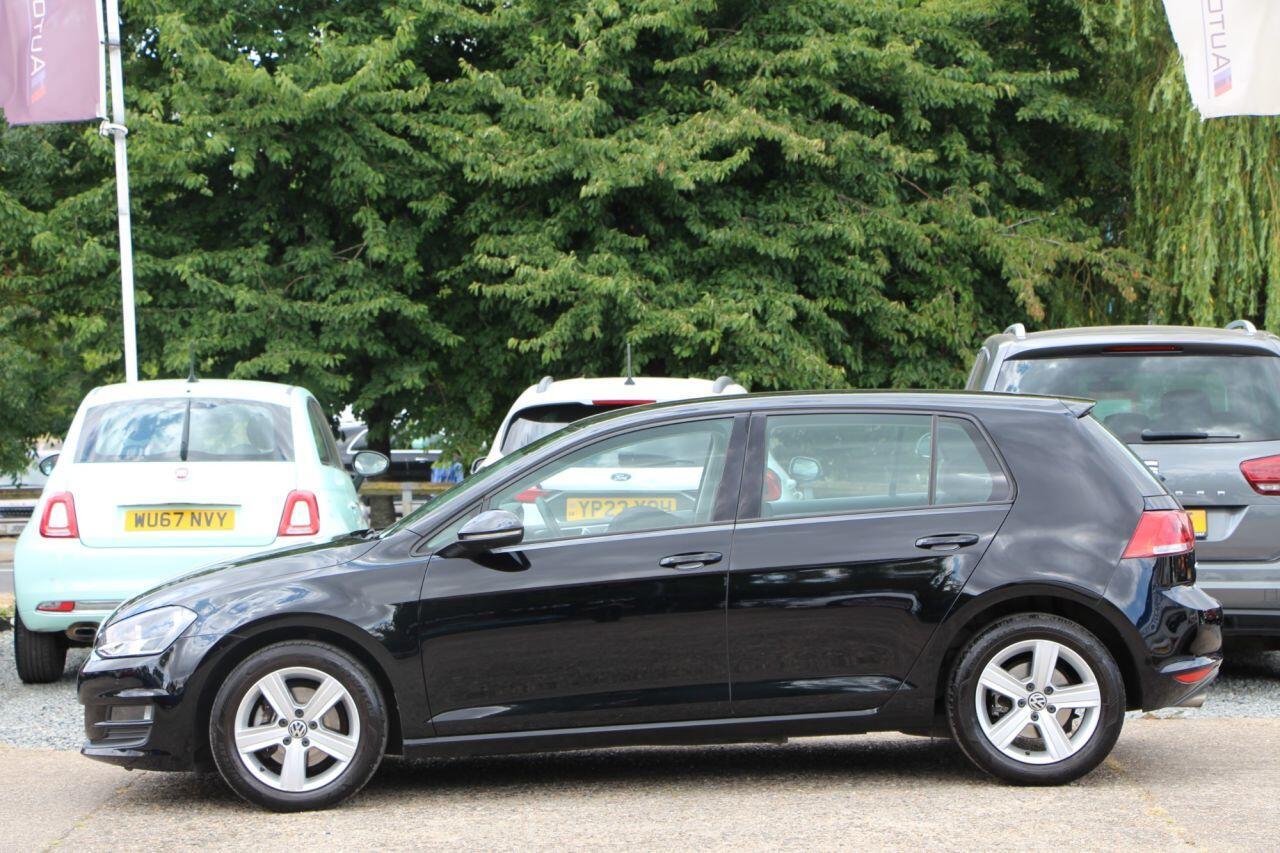 Volkswagen Golf - Image 7