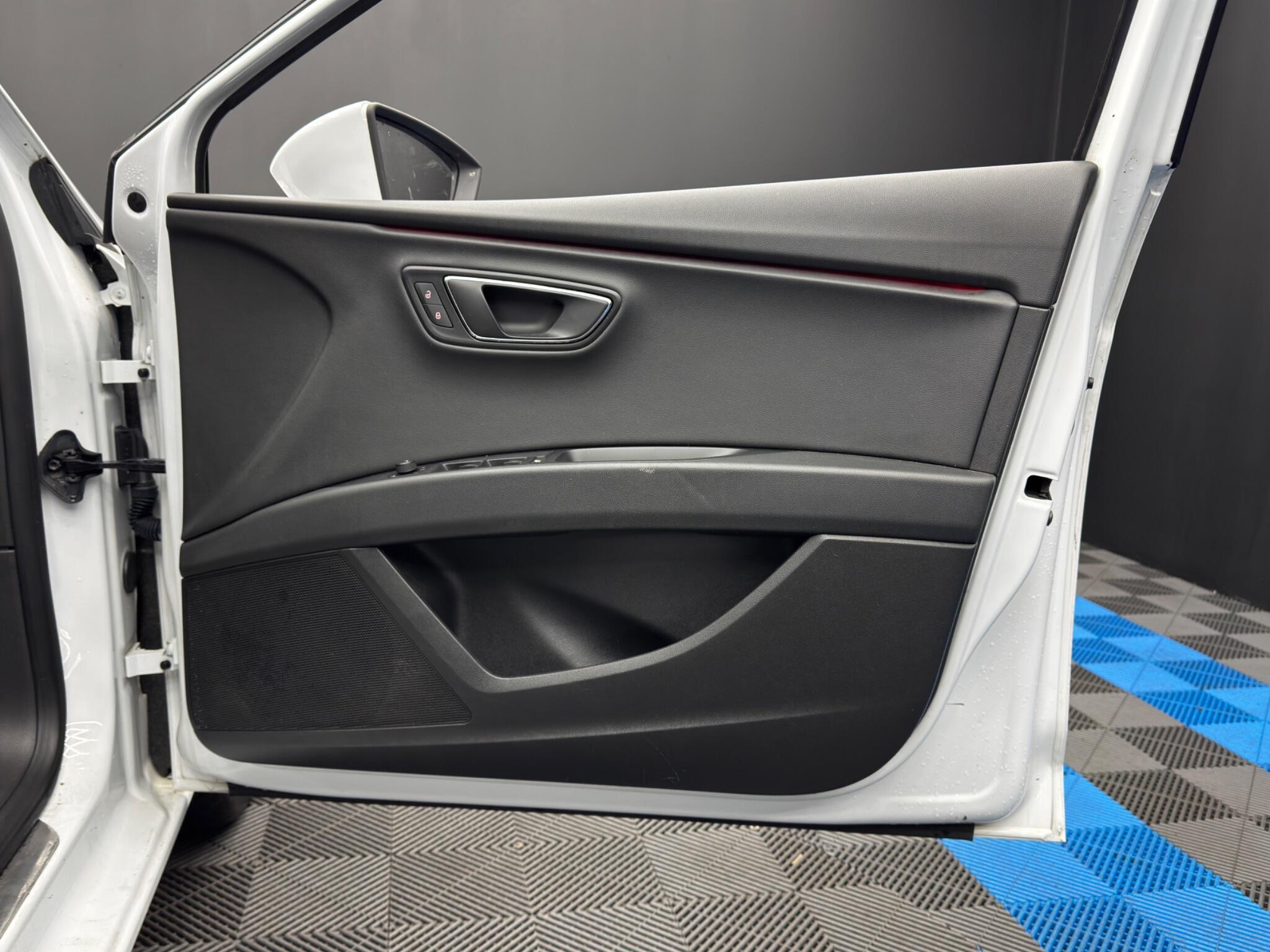 SEAT Leon - Image 39