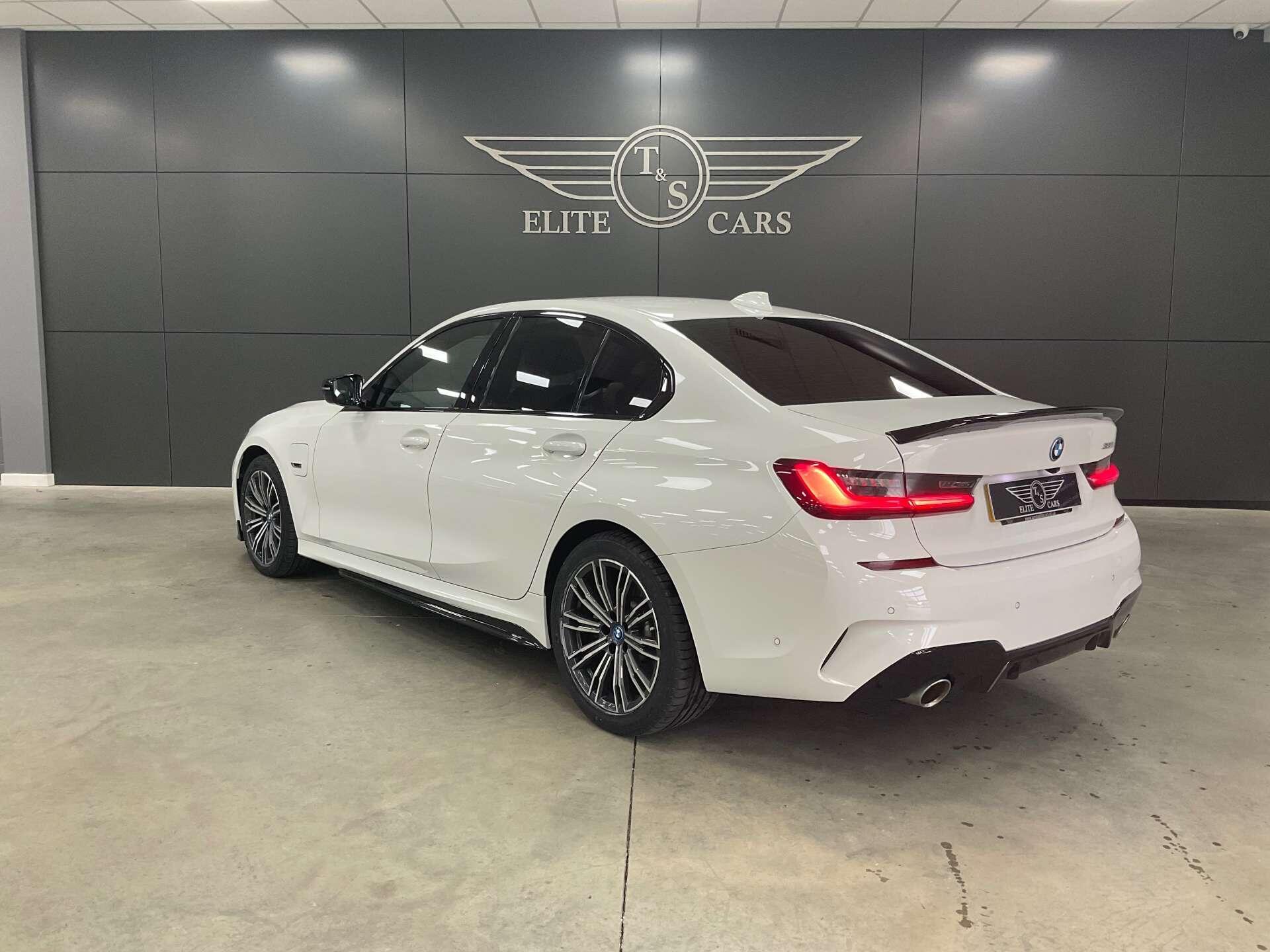 BMW 3 Series - Image 3