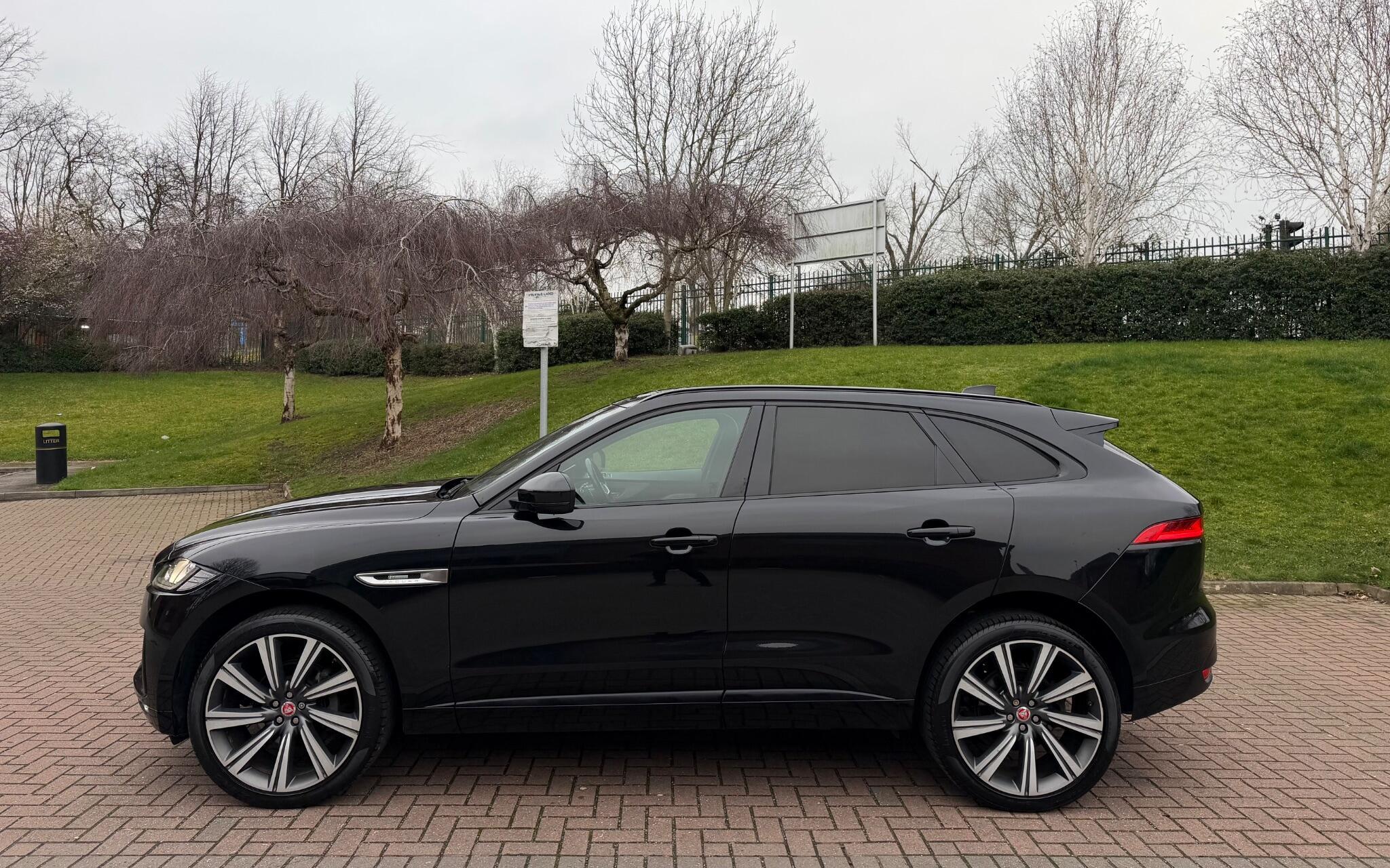 Jaguar F-Pace - Image 28