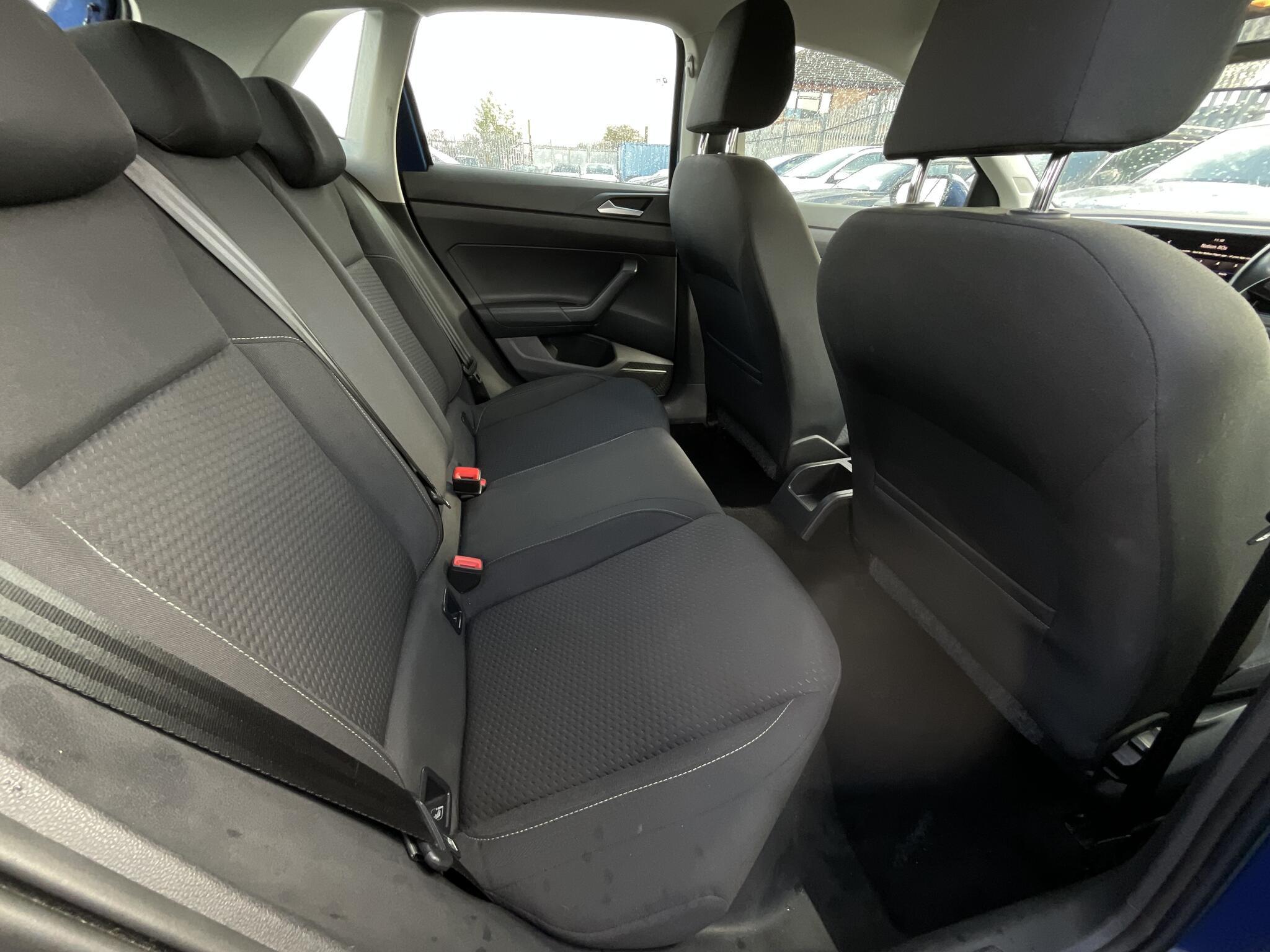 Volkswagen Polo - Image 12