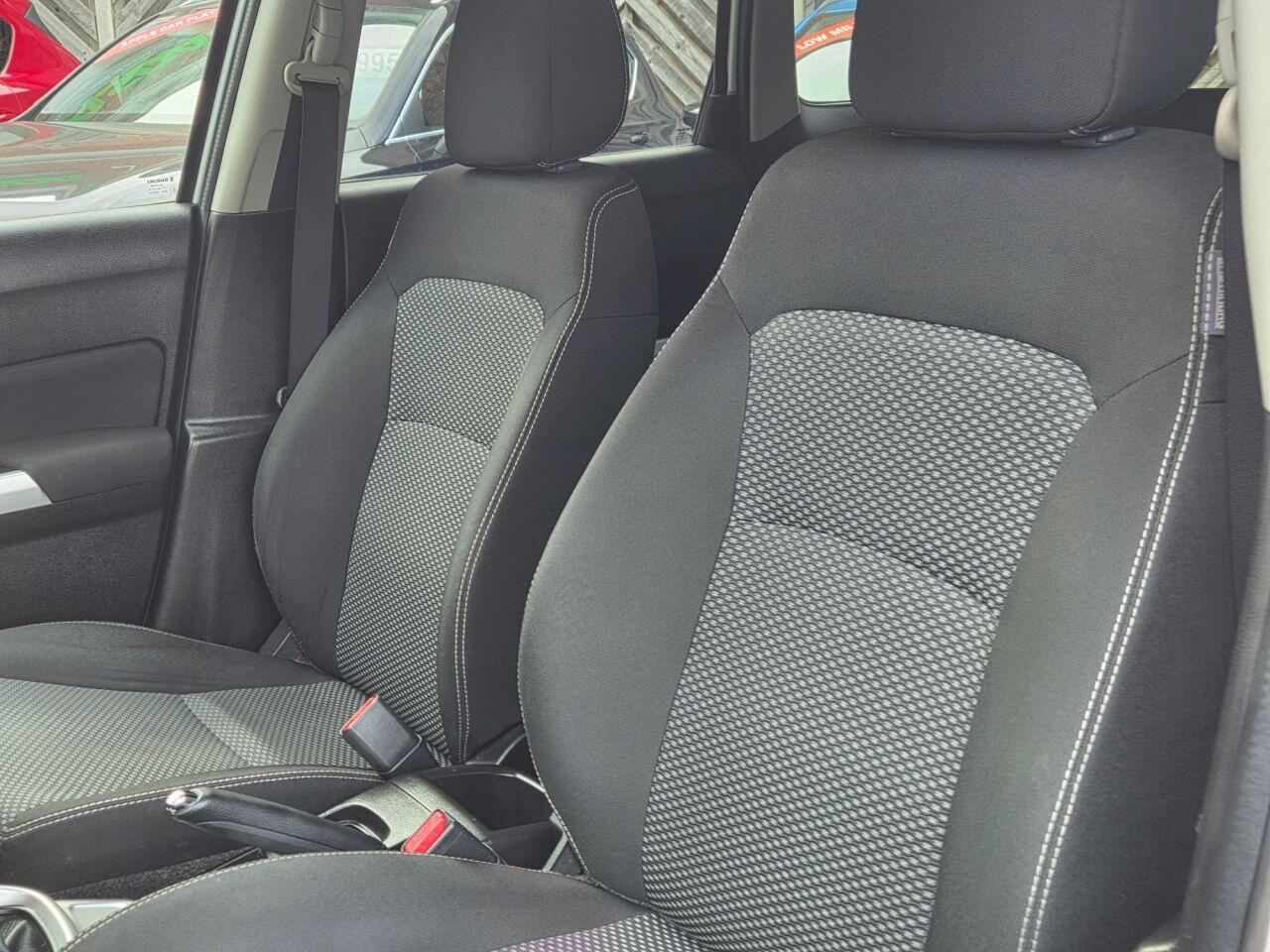 Suzuki Vitara - Image 11