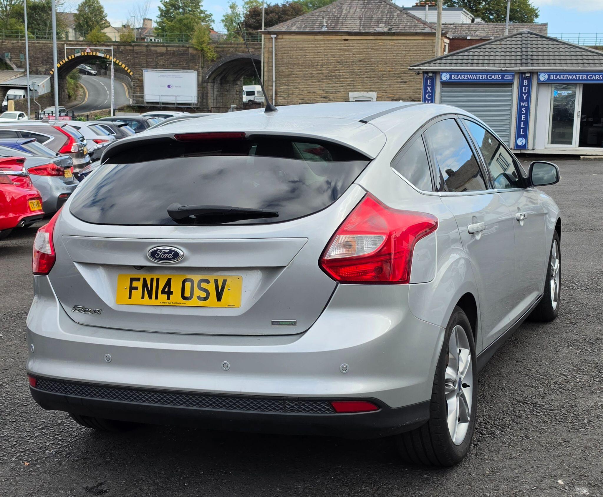 Ford Focus - Image 7
