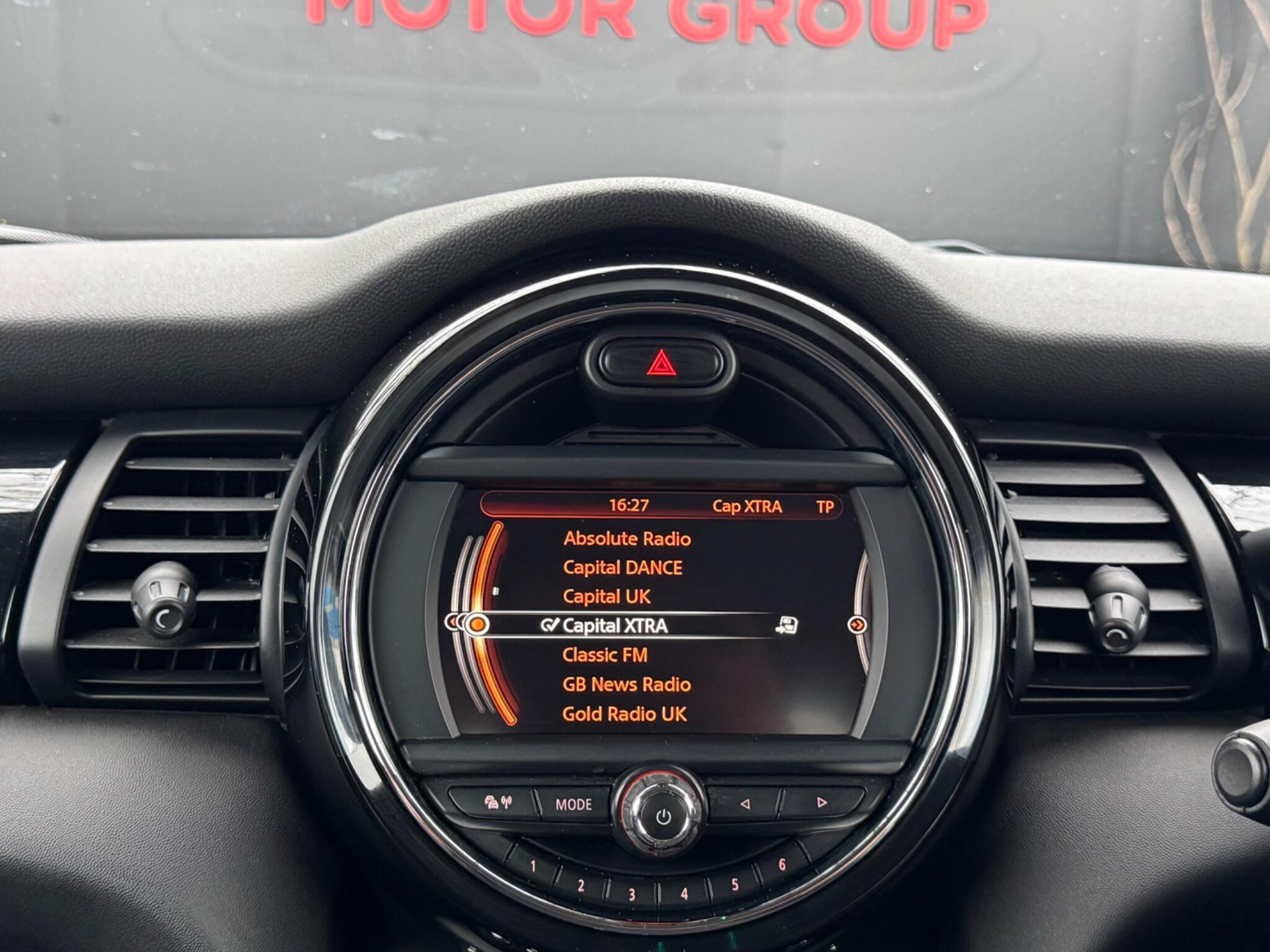 MINI Hatch - Image 27