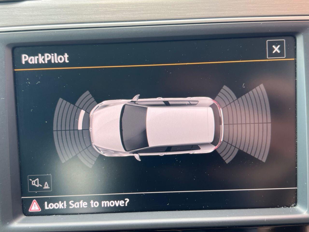 Volkswagen Golf - Image 26