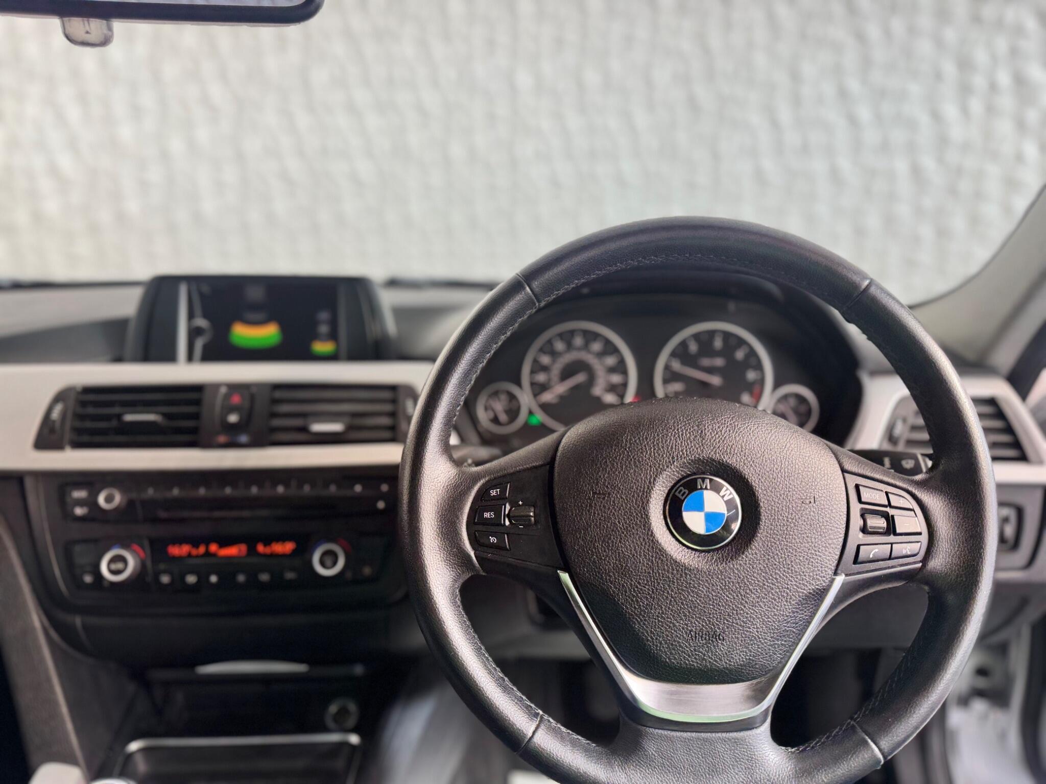 BMW 3 Series - Image 29