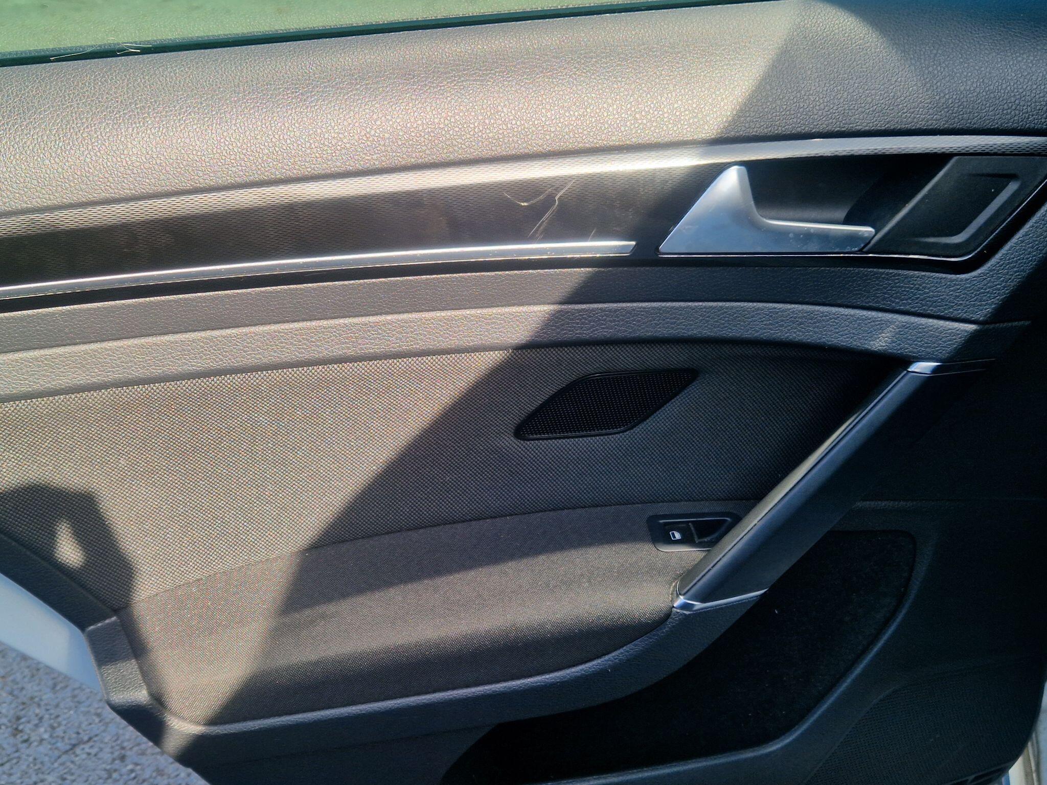 Volkswagen Golf - Image 47