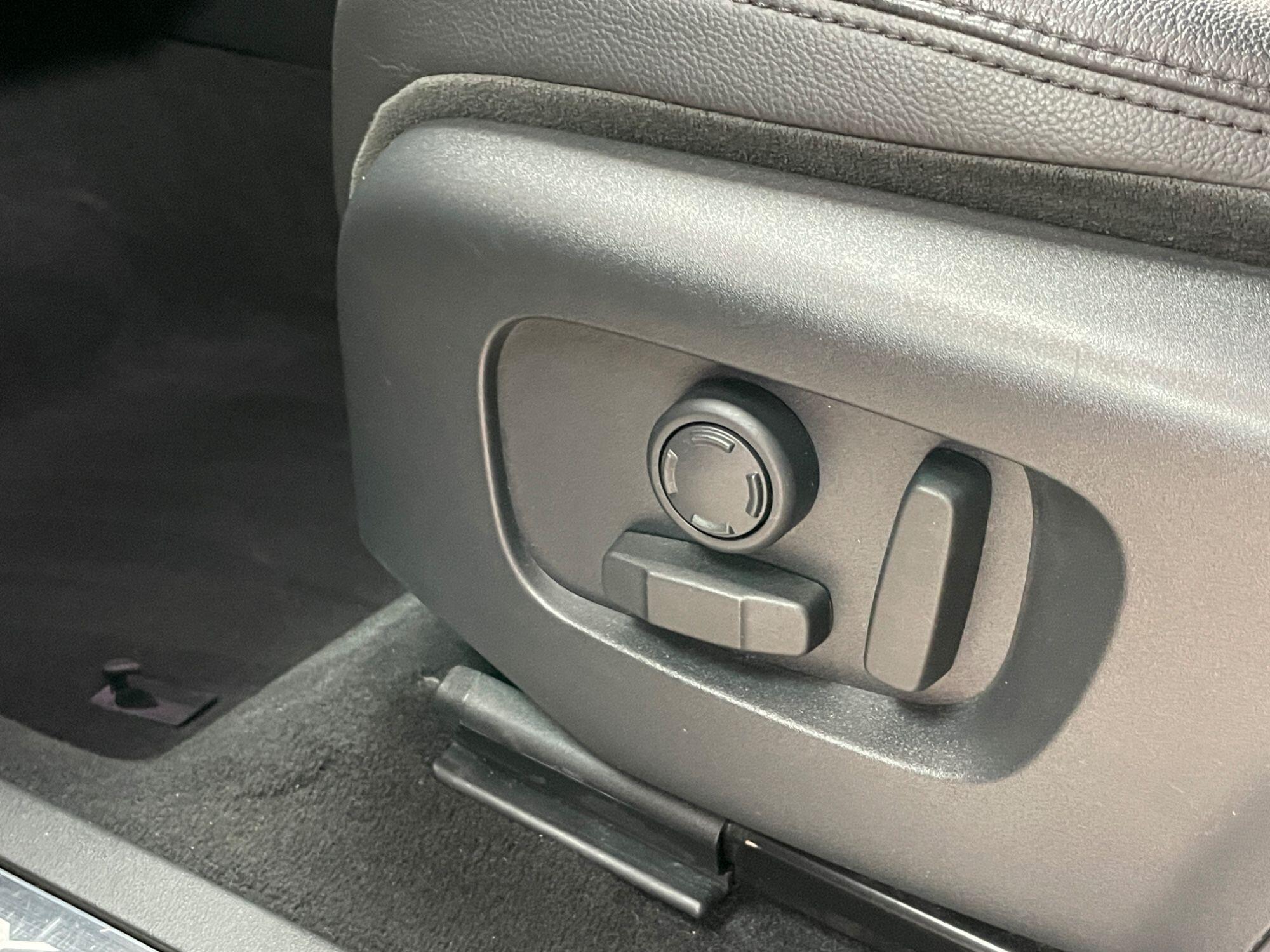 Land Rover Range Rover Evoque - Image 35