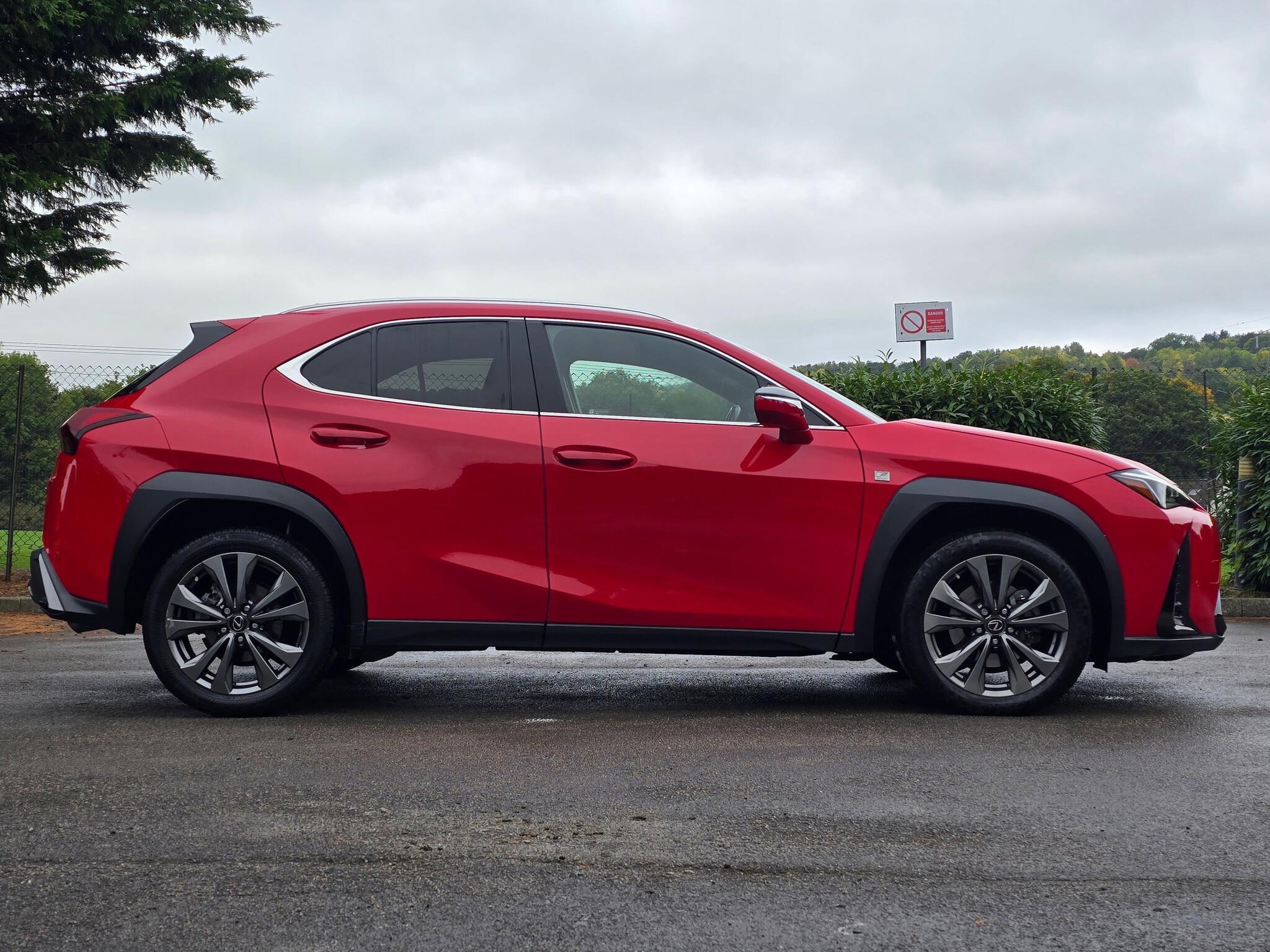 Lexus UX - Image 15