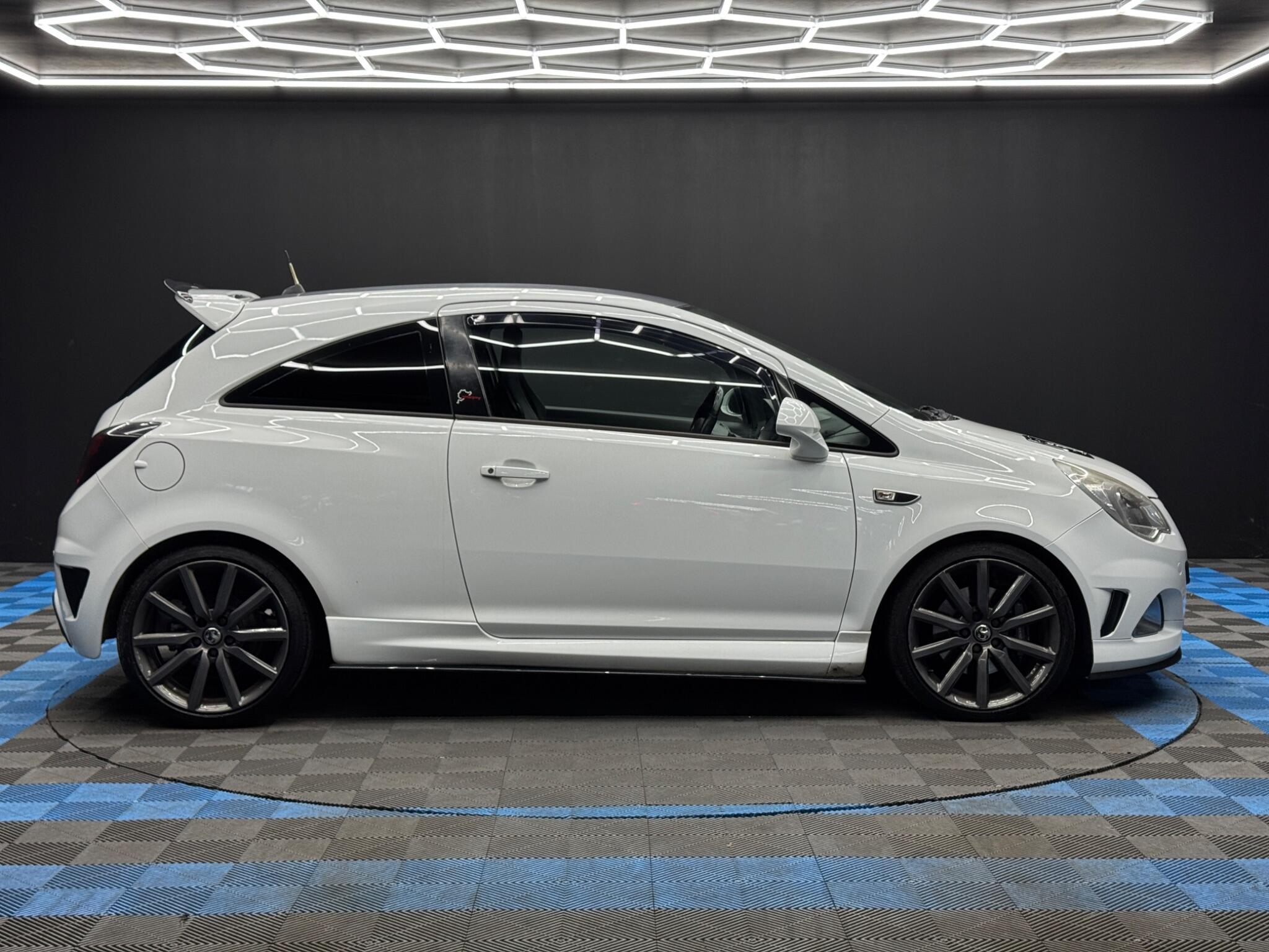 Vauxhall Corsa - Image 4