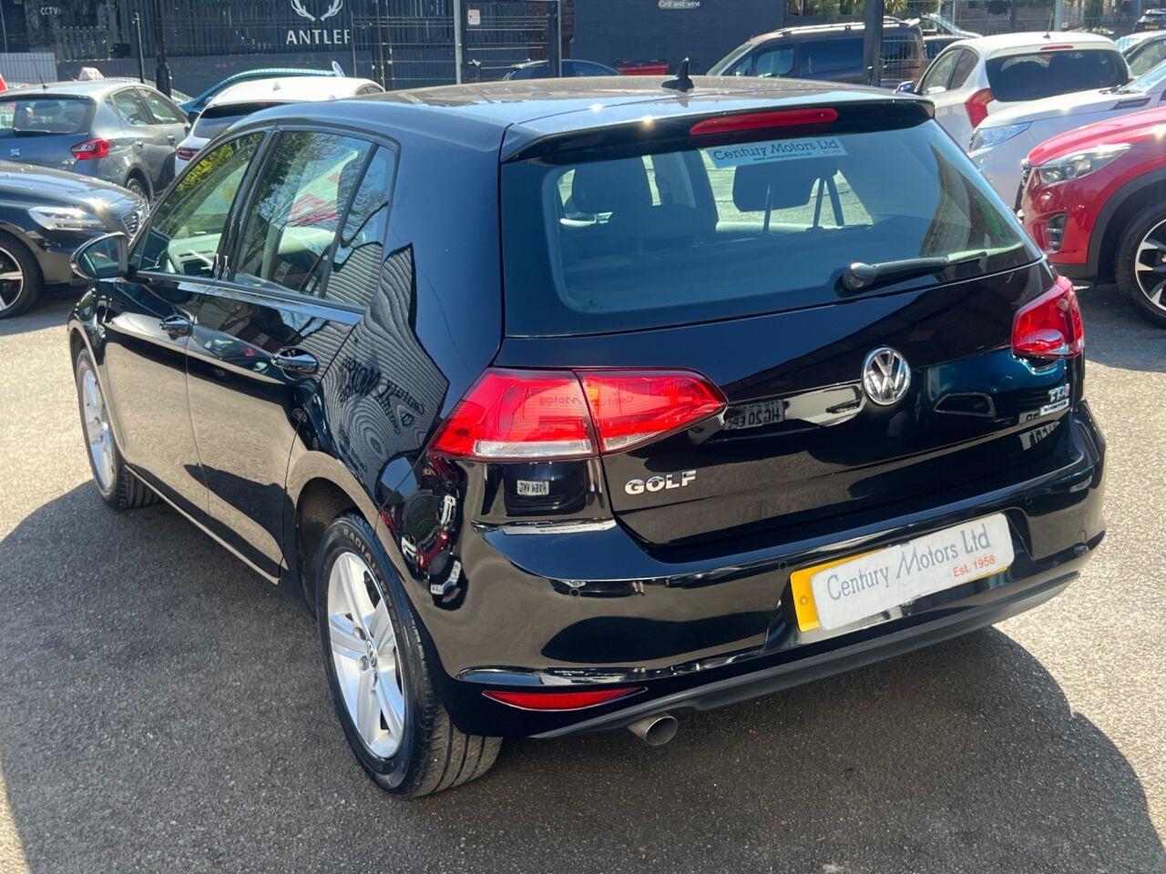 Volkswagen Golf - Image 5