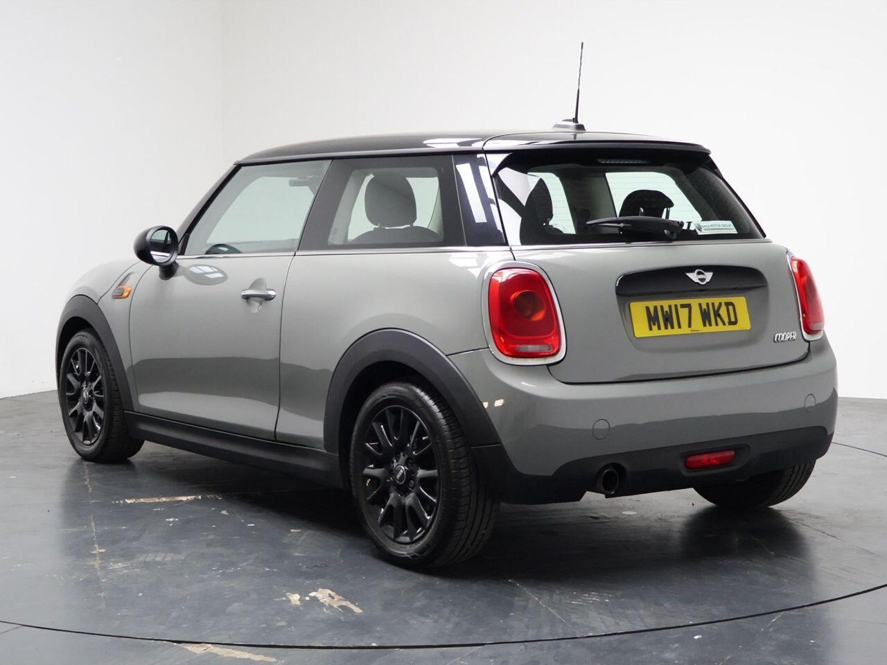 MINI Hatch - Image 9