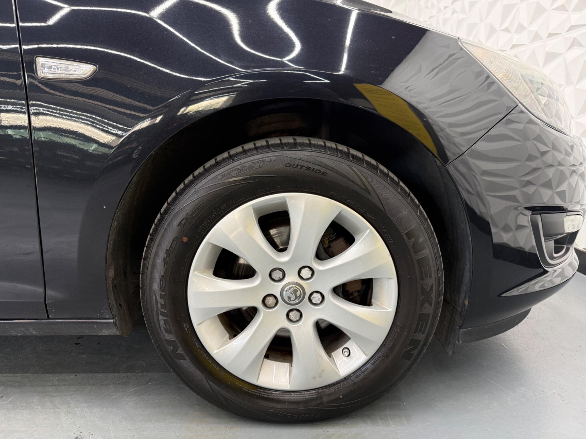 Vauxhall Astra - Image 17