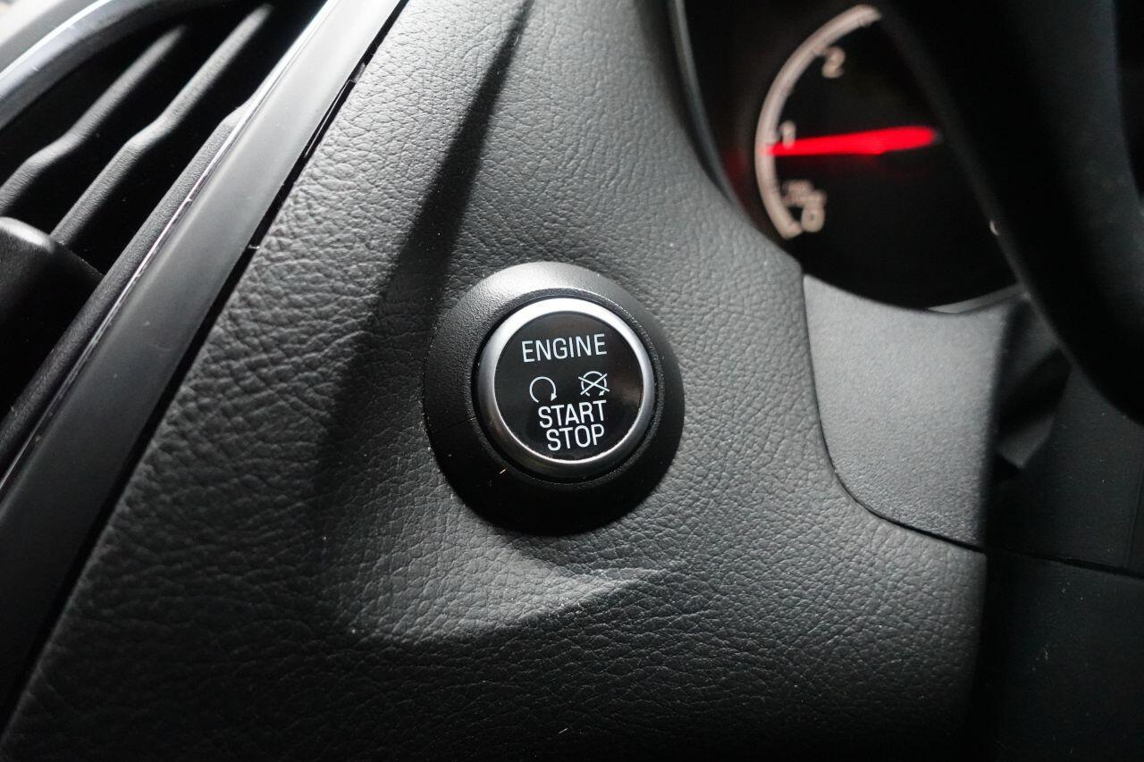 Ford Focus - Image 46