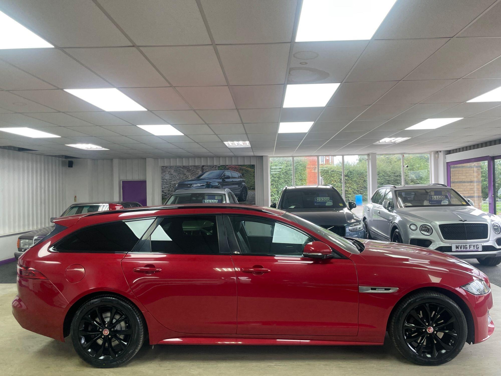 Jaguar XF - Image 7