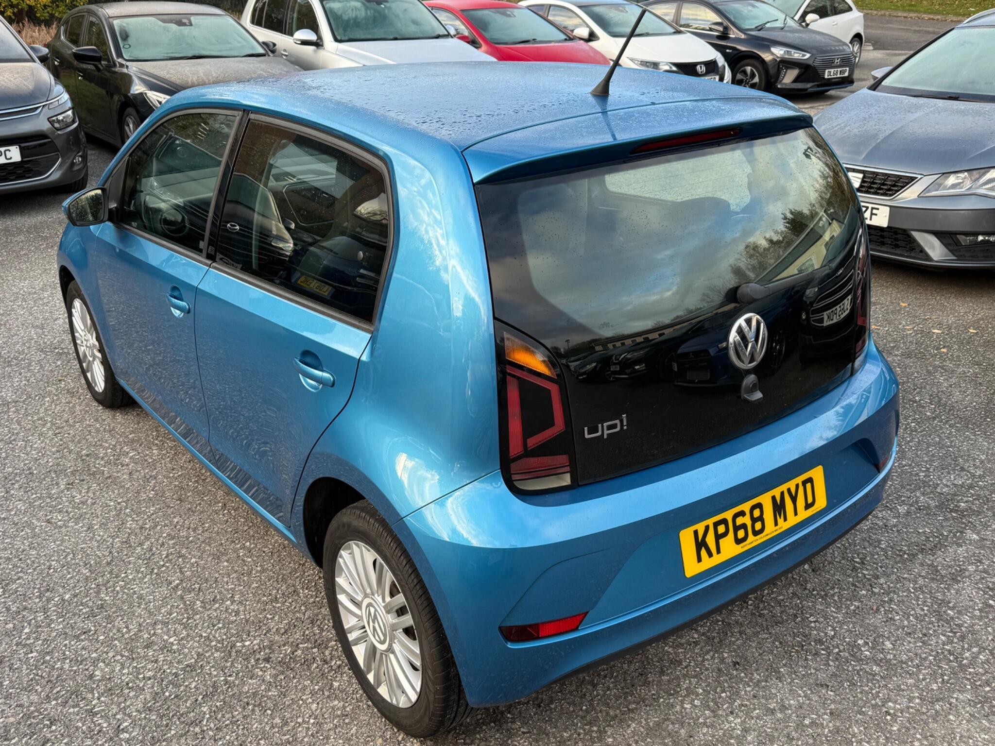 Volkswagen up! - Image 12