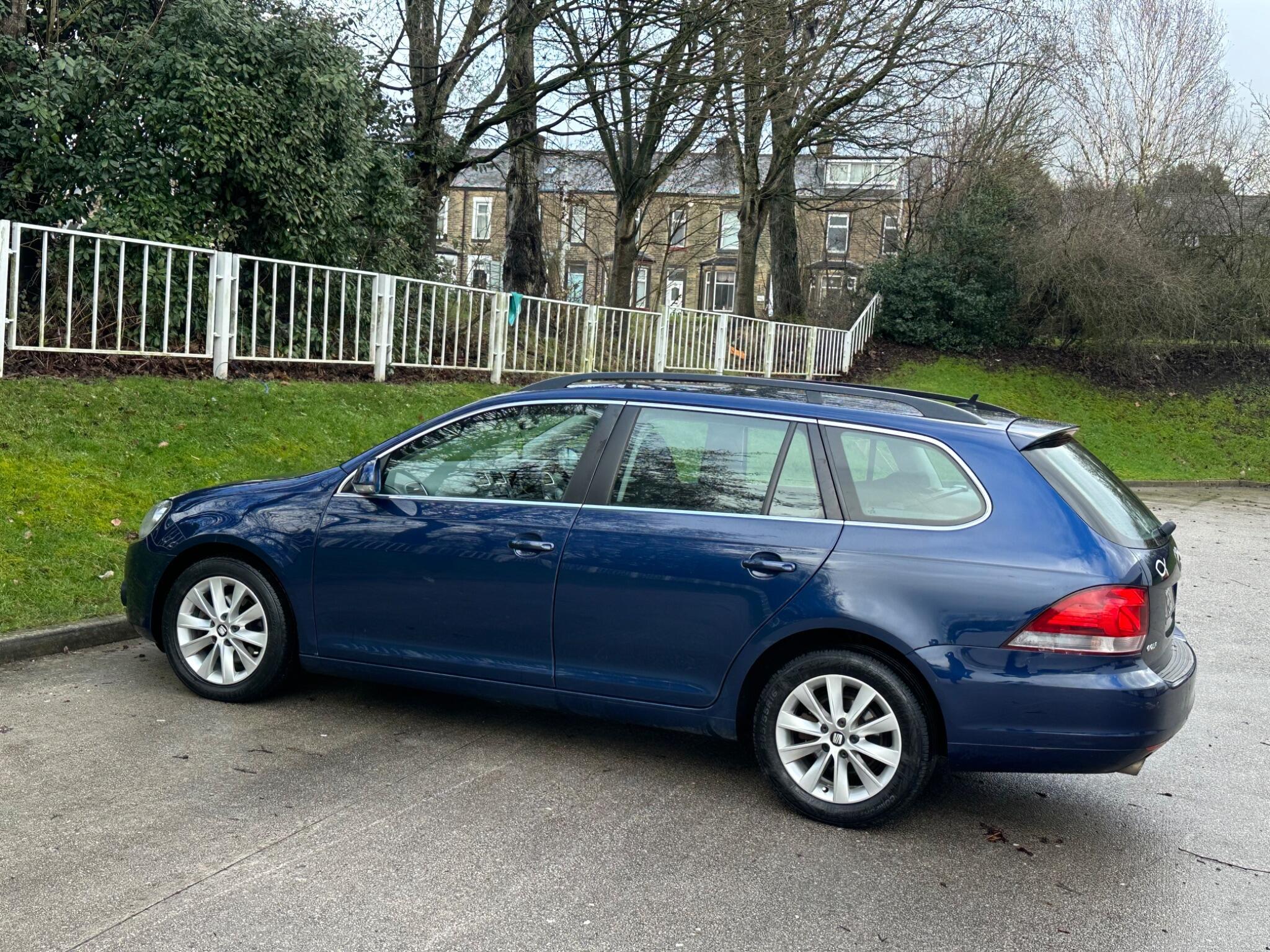 Volkswagen Golf - Image 14