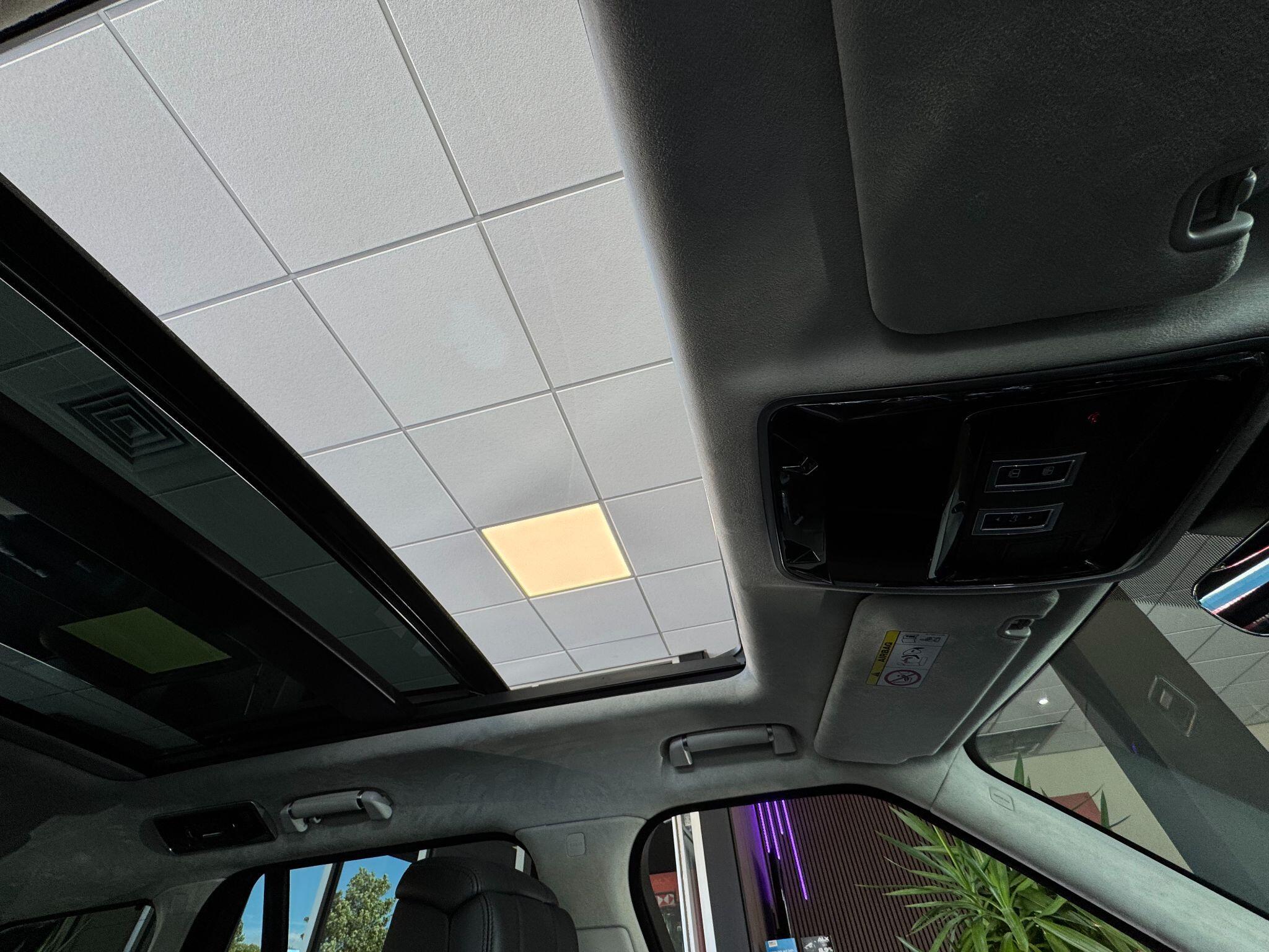 Land Rover Range Rover - Image 36