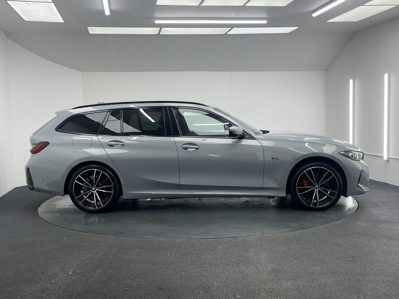 BMW 3 Series - Image 11