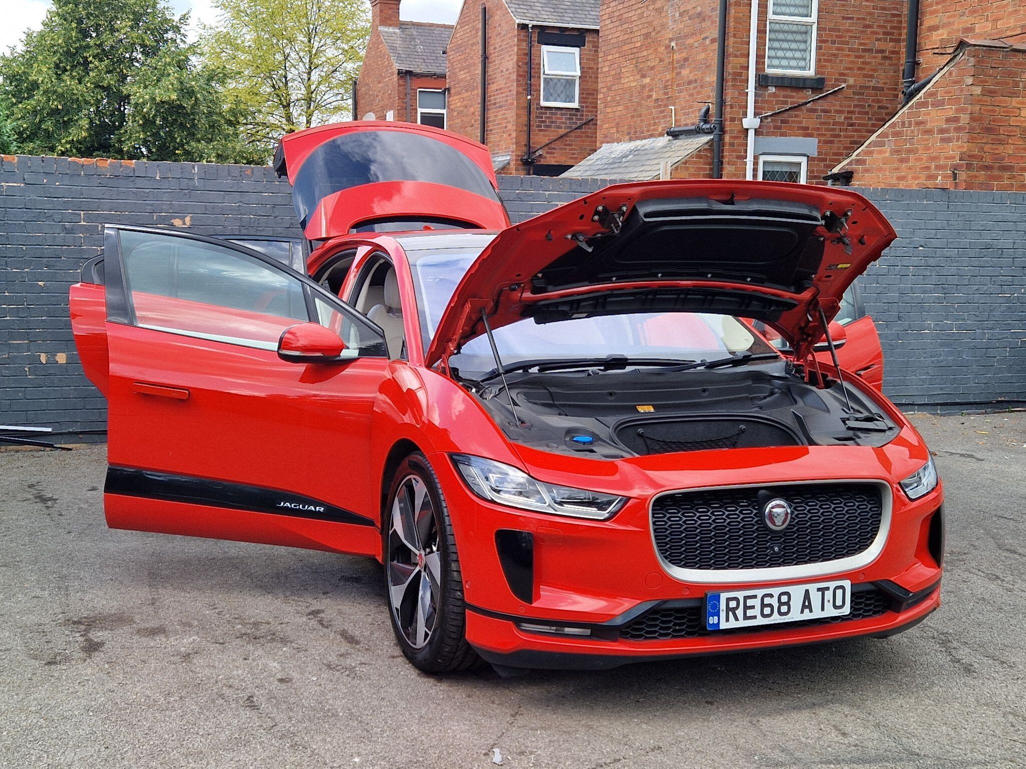 Jaguar I-Pace - Image 12