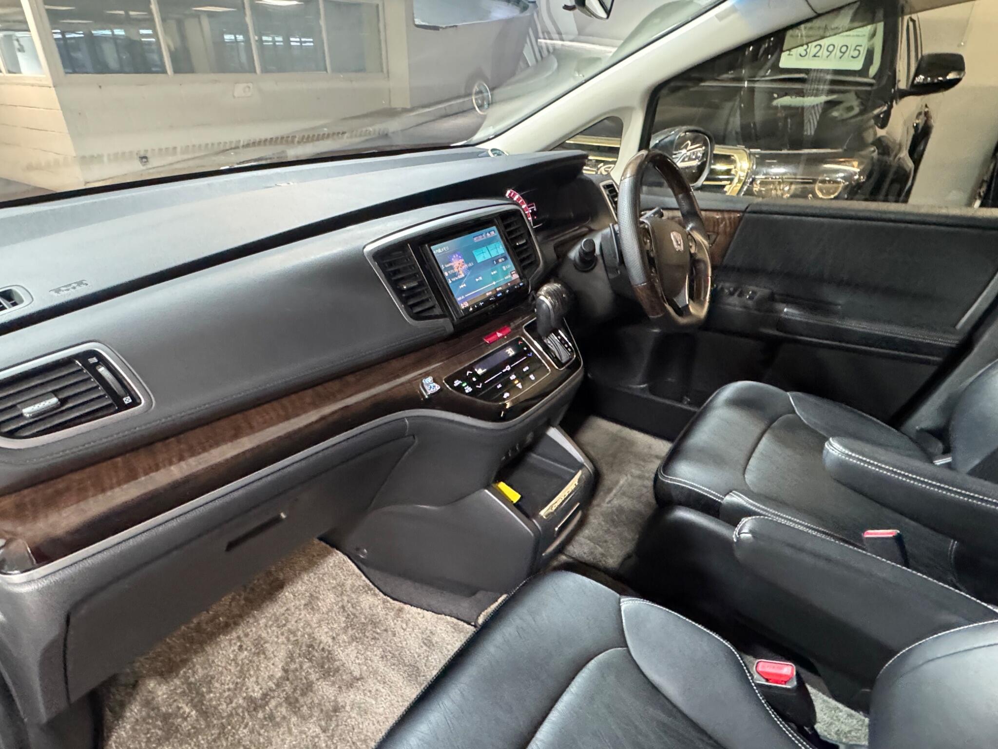 Honda Odyssey - Image 11