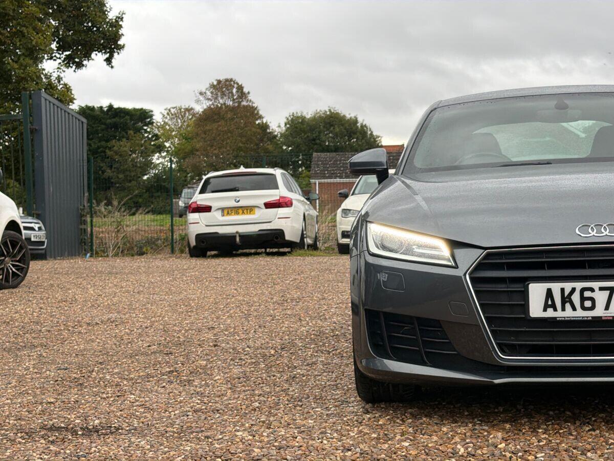 Audi TT - Image 11