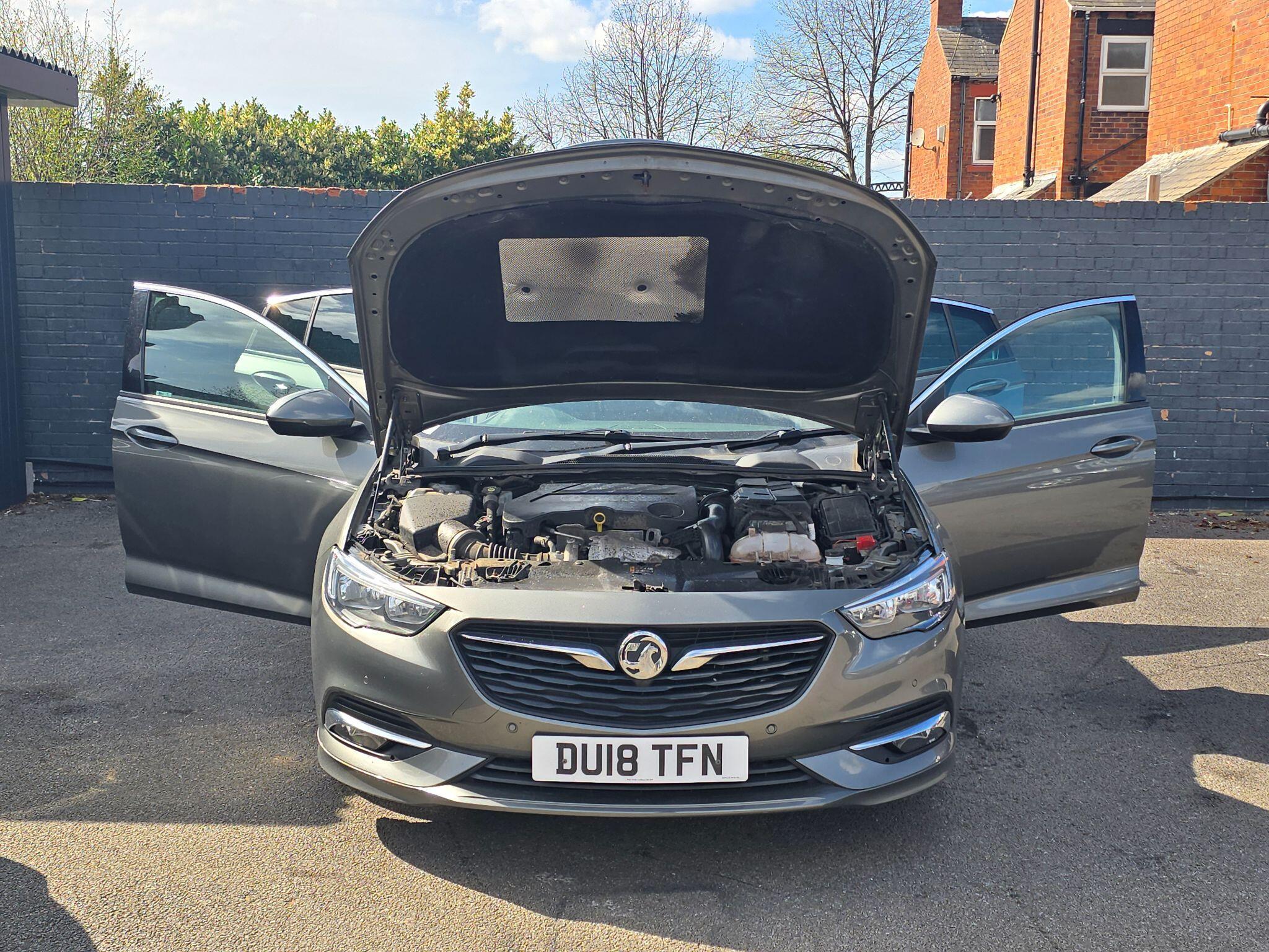 Vauxhall Insignia - Image 13