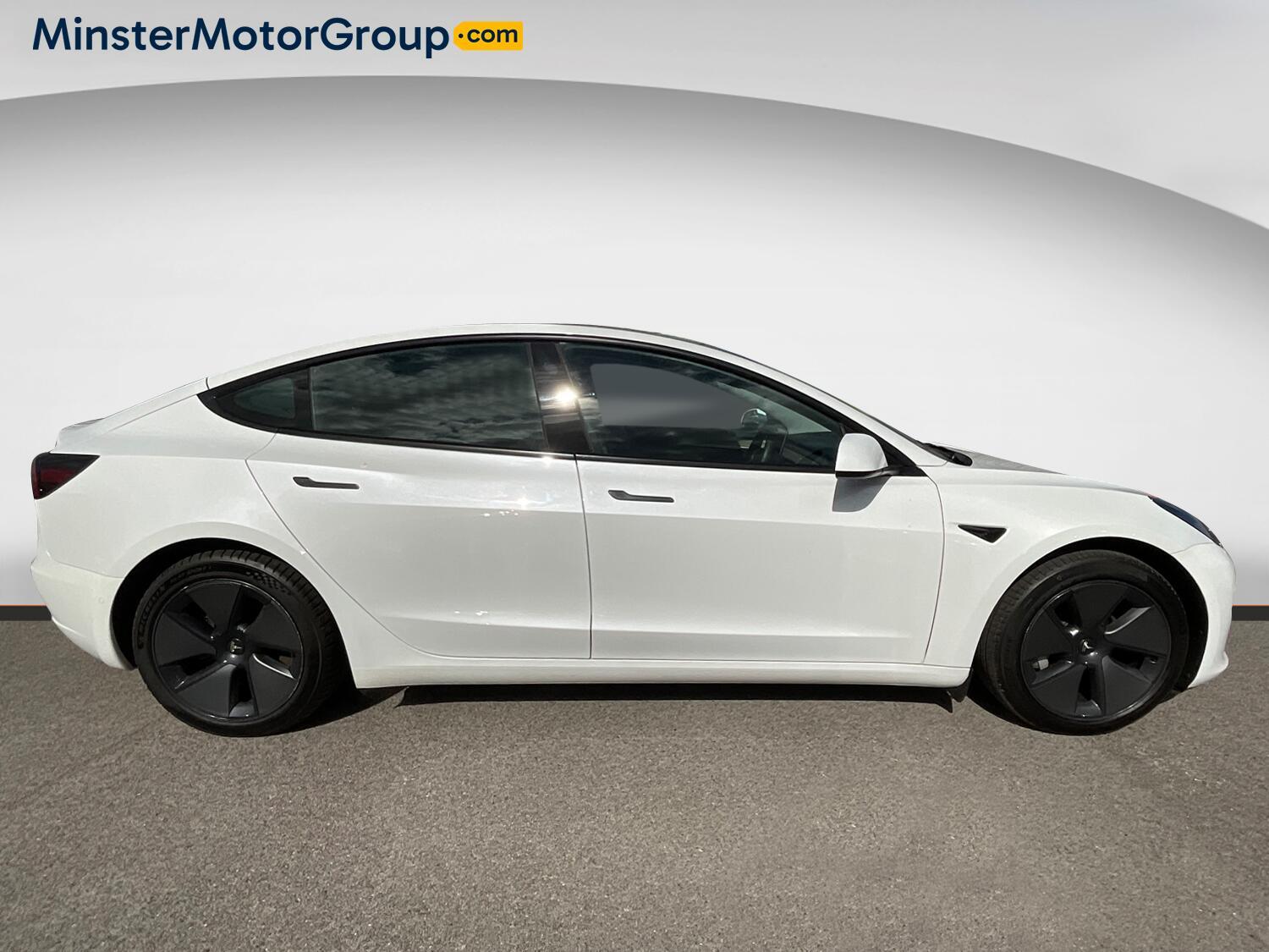 Tesla Model 3 - Image 2