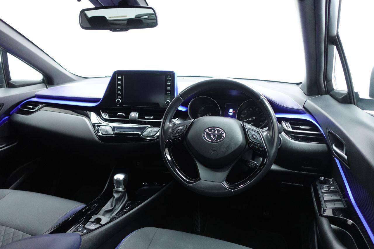Toyota C-Hr - Image 15