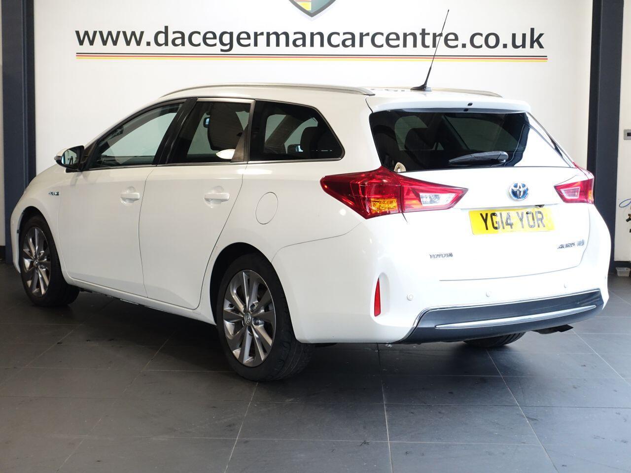 Toyota Auris - Image 13