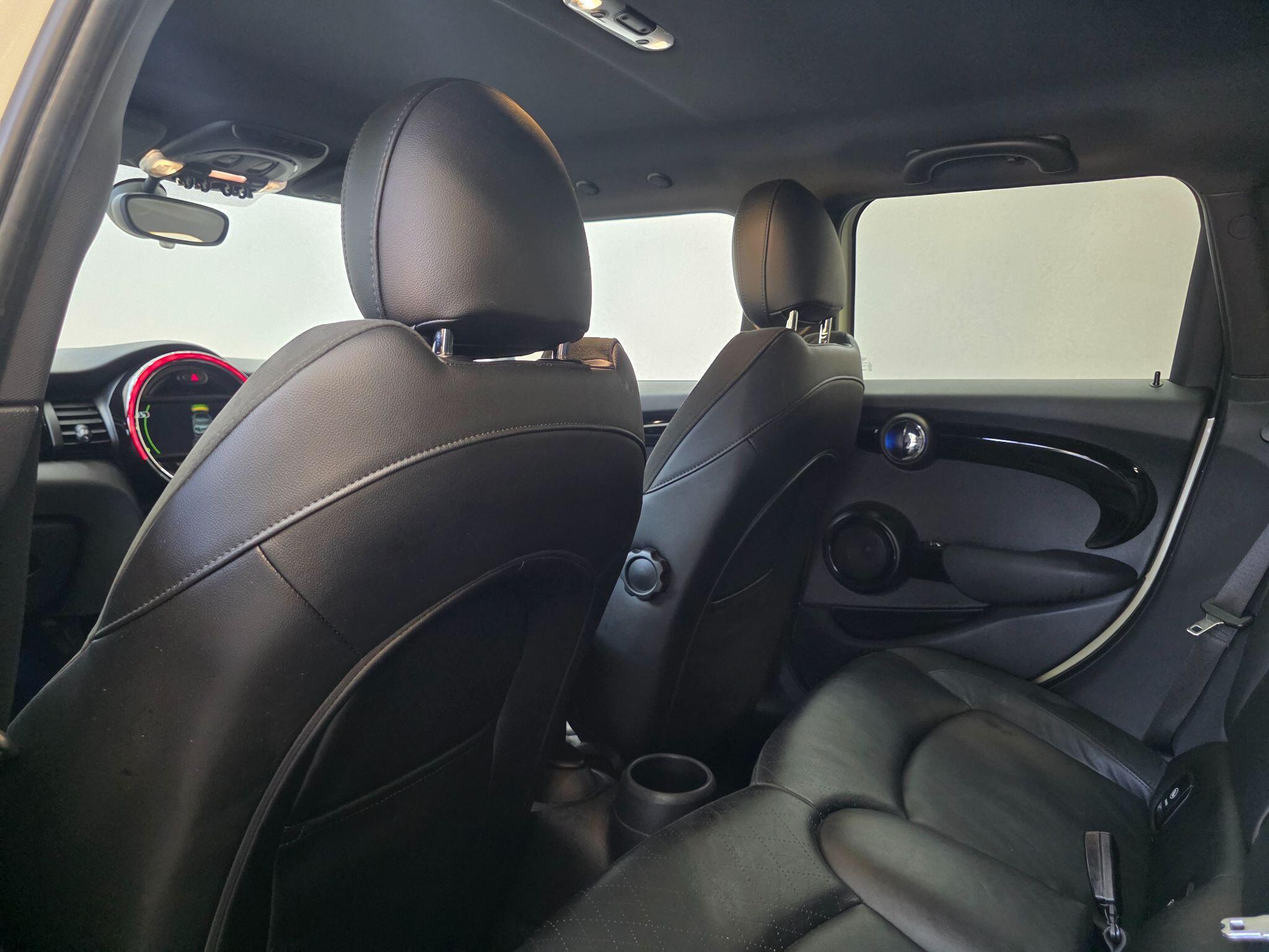 MINI Hatch - Image 27