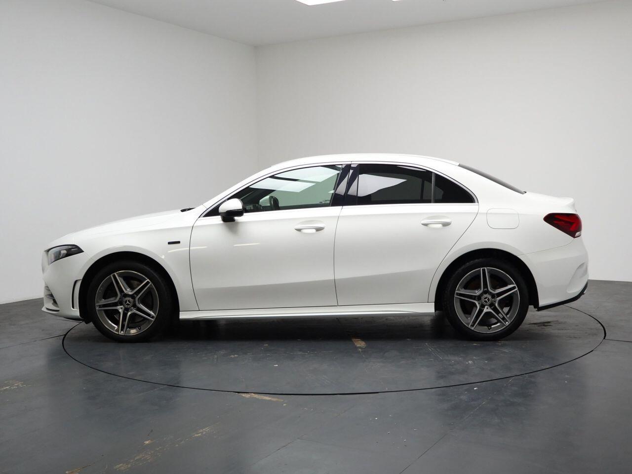 Mercedes-benz A-CLASS - Image 8