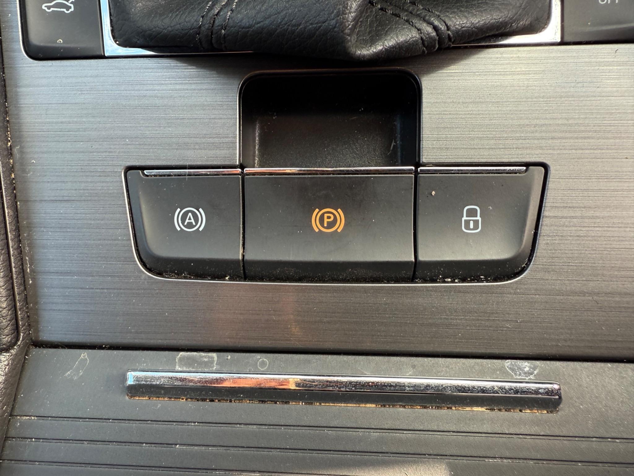 Skoda Superb - Image 38