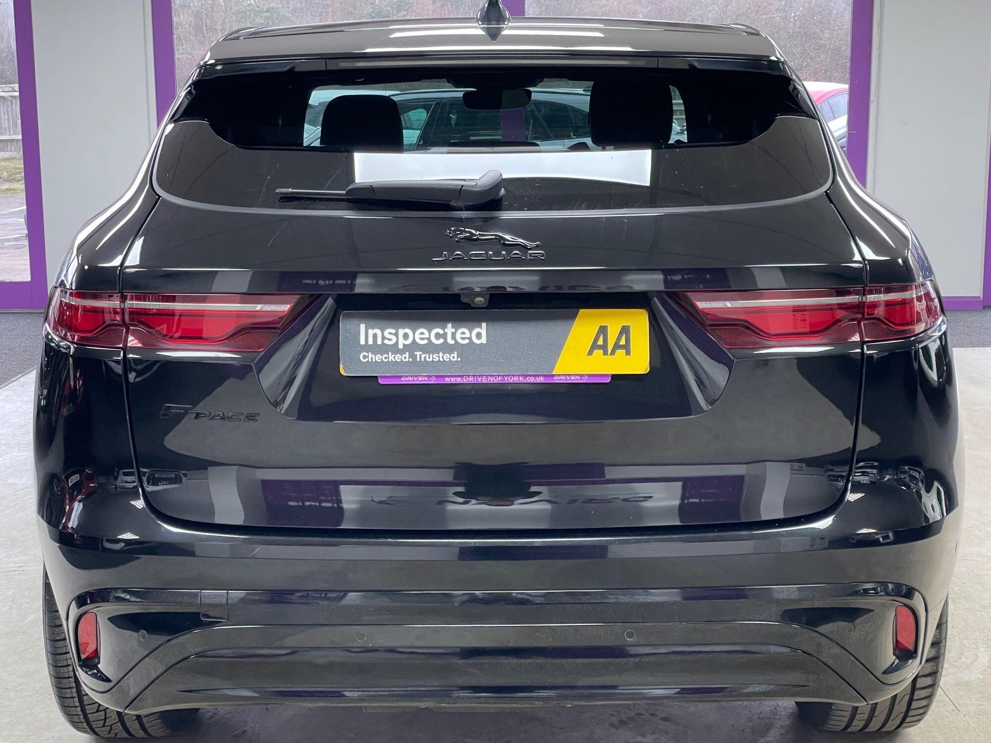 Jaguar F-Pace - Image 11