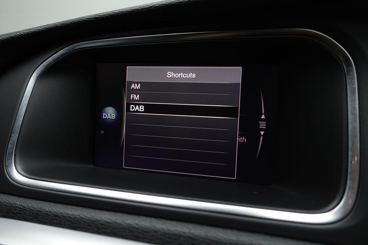 Volvo V40 - Image 24