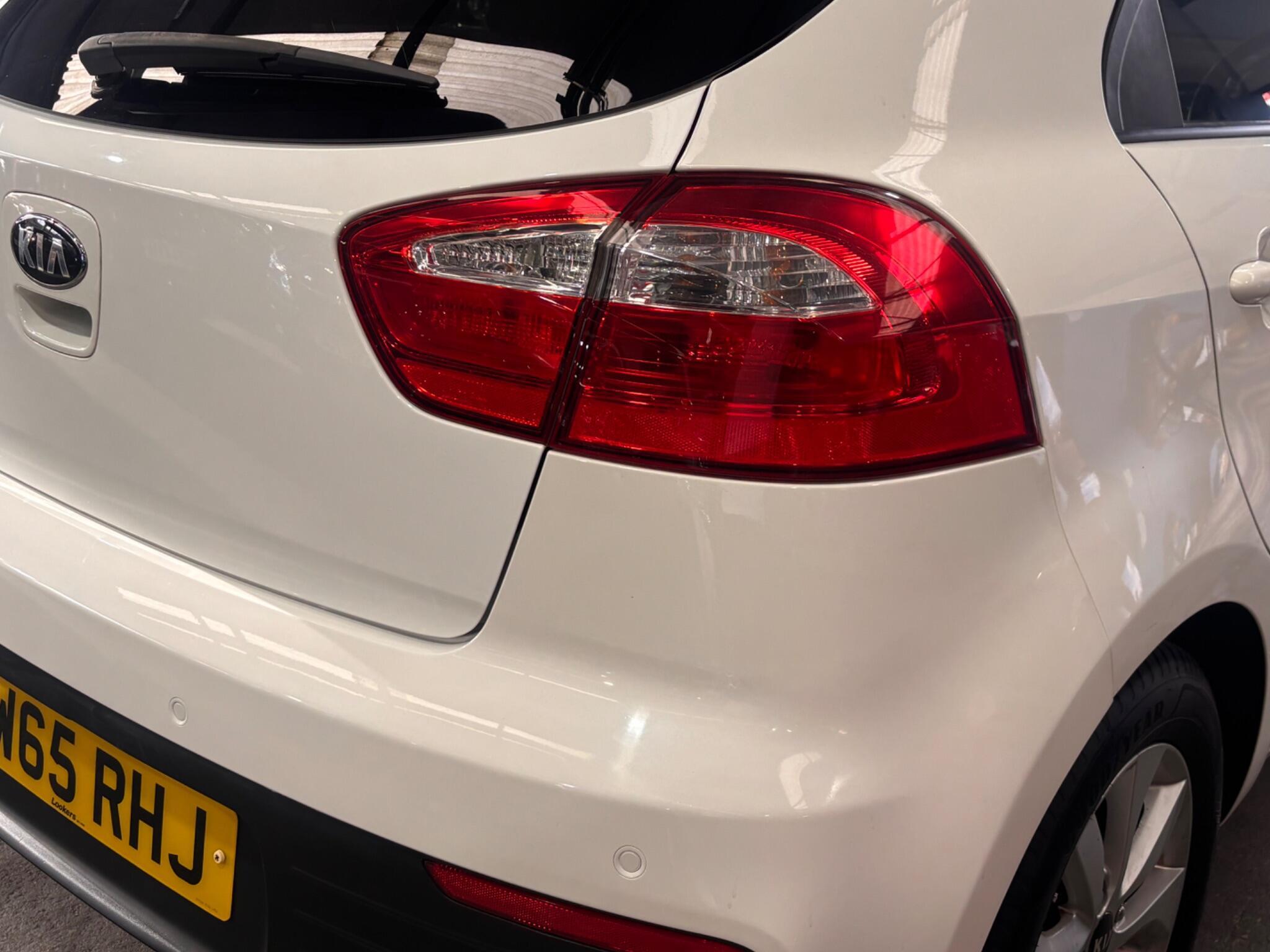 Kia Rio - Image 15