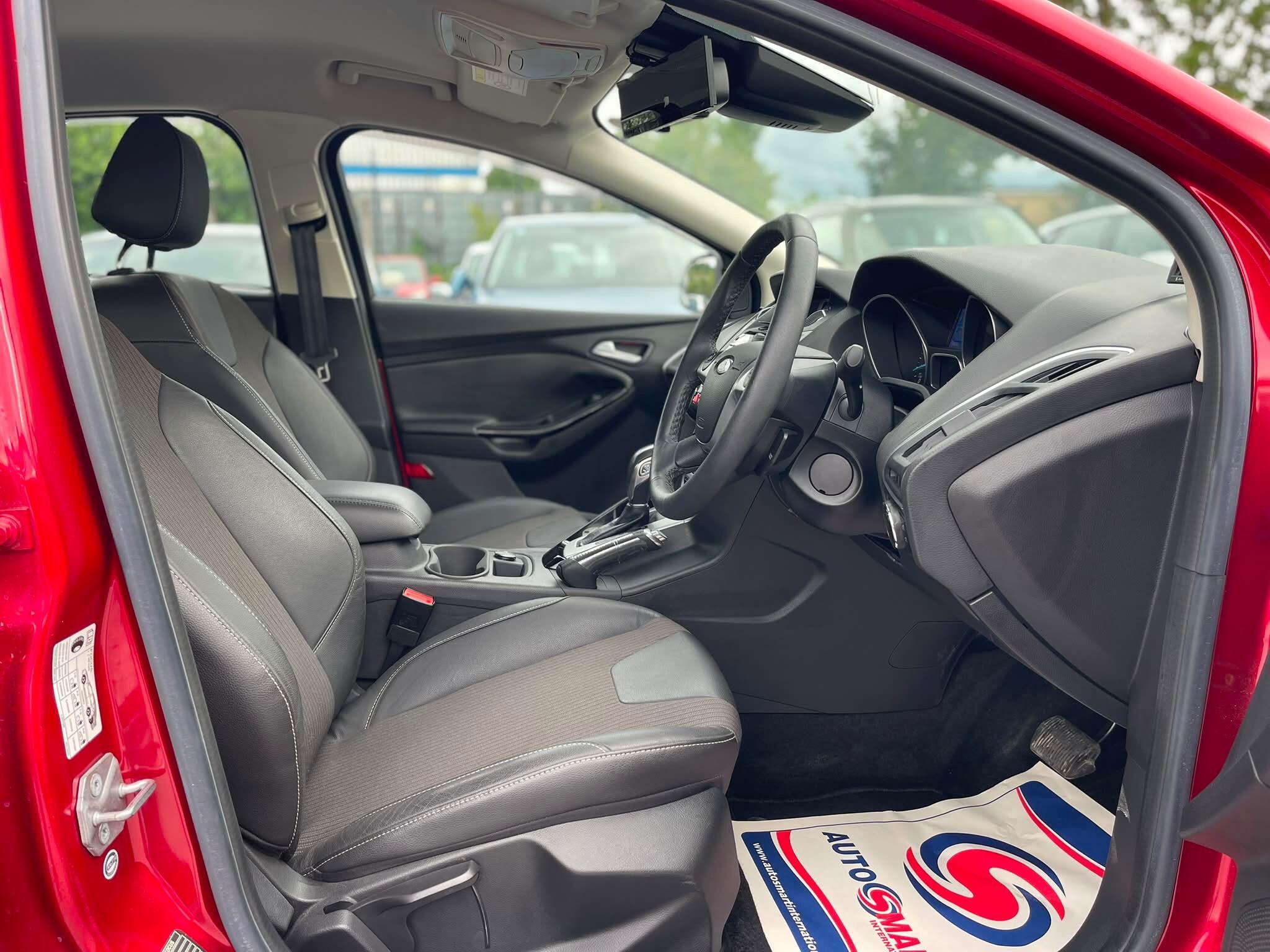 Ford Focus - Image 14