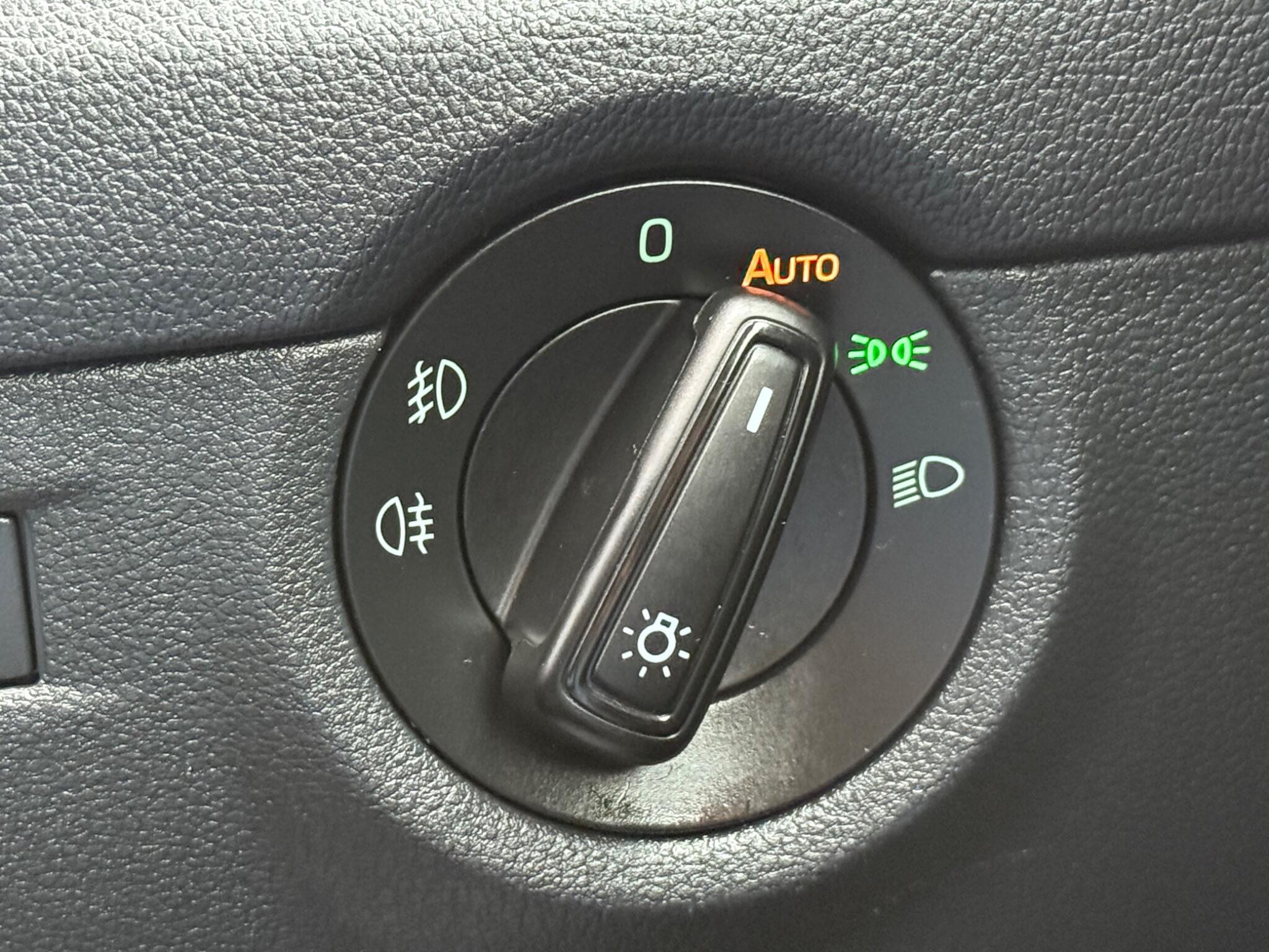 Skoda Octavia - Image 29