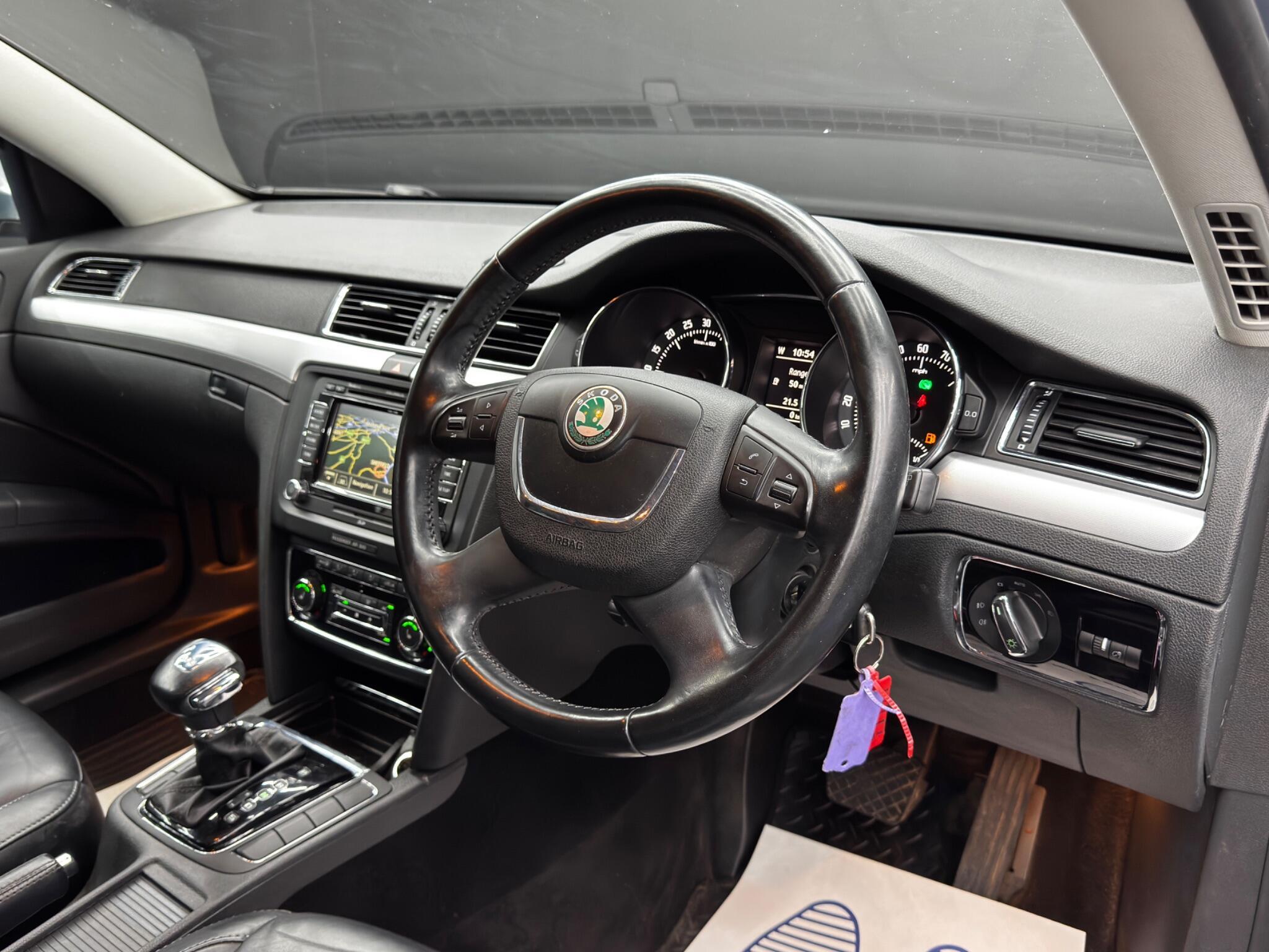 Skoda Superb - Image 9